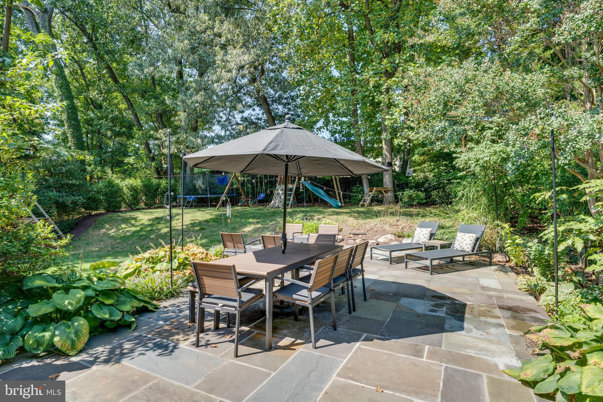 MONTROSE - Residential