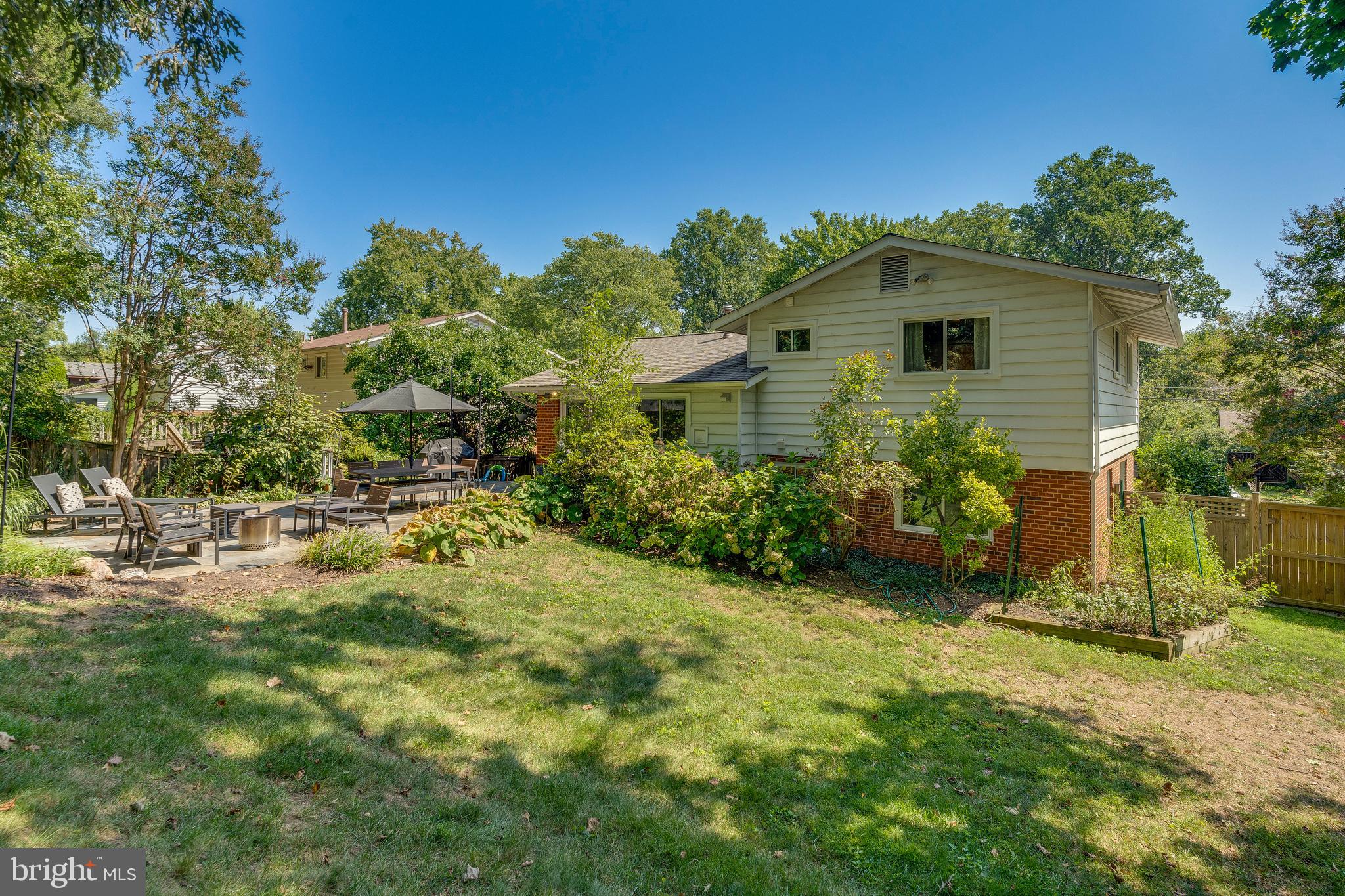 MONTROSE - Residential