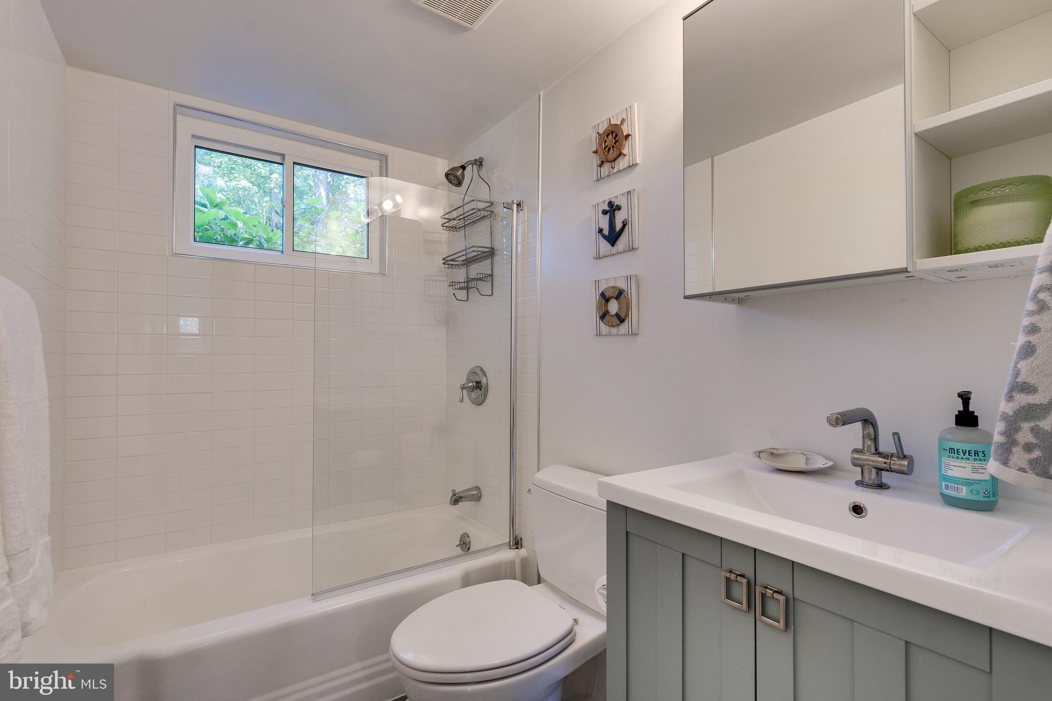 MONTROSE - Residential