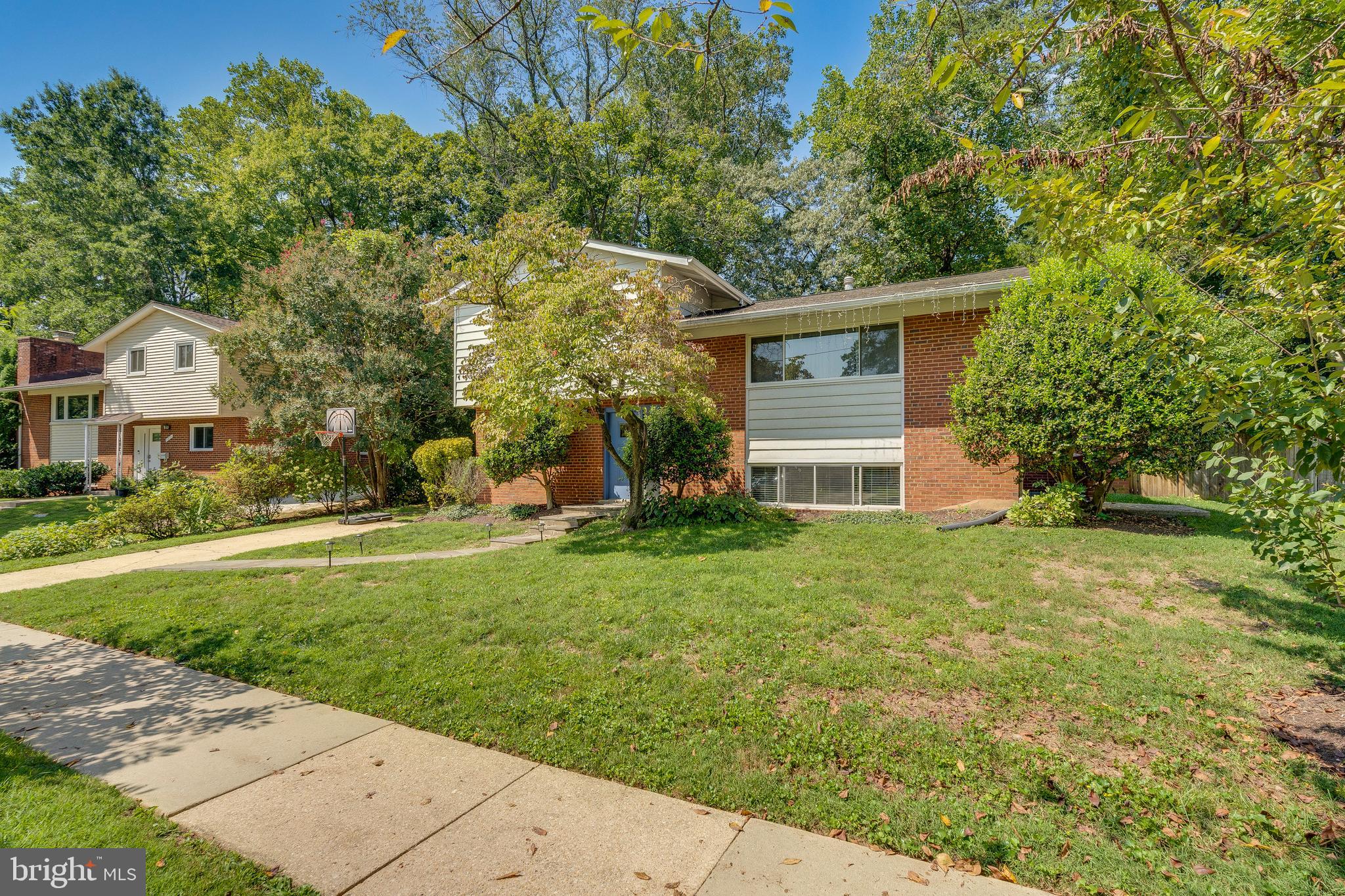 MONTROSE - Residential