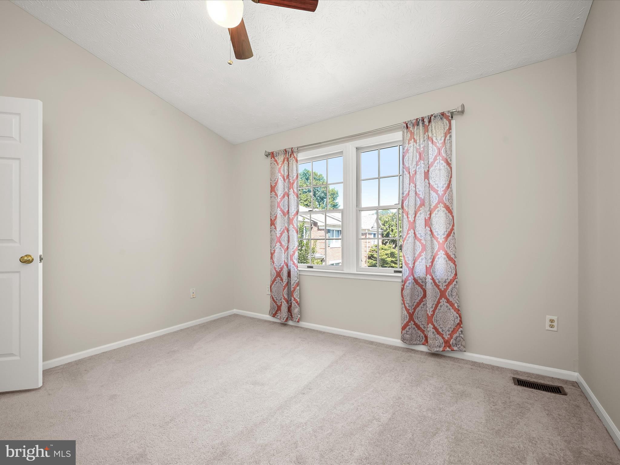 HARPERS CHOICE - Residential Lease