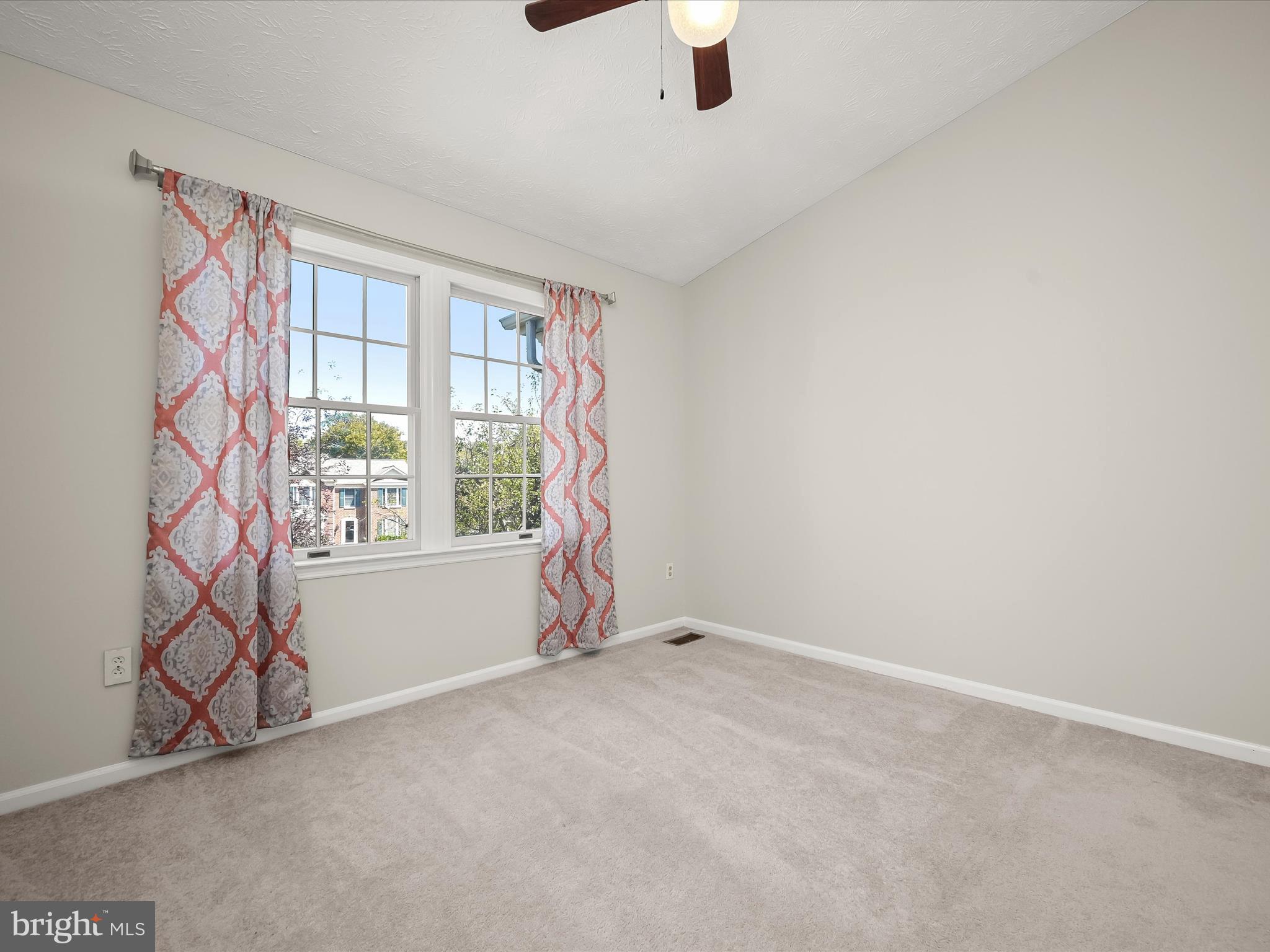 HARPERS CHOICE - Residential Lease