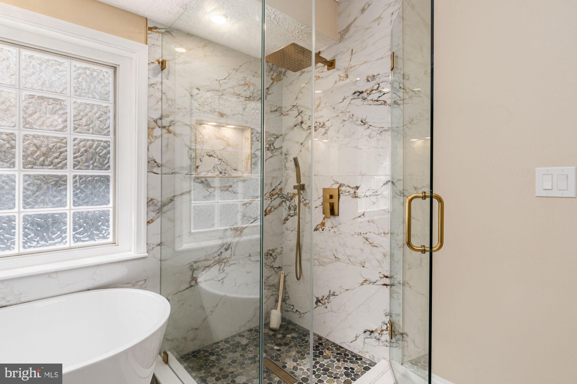 HUNTINGTON MEADOWS - Residential