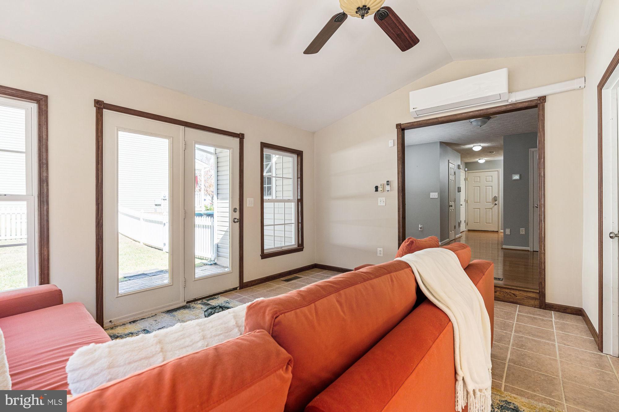 HUNTINGTON MEADOWS - Residential