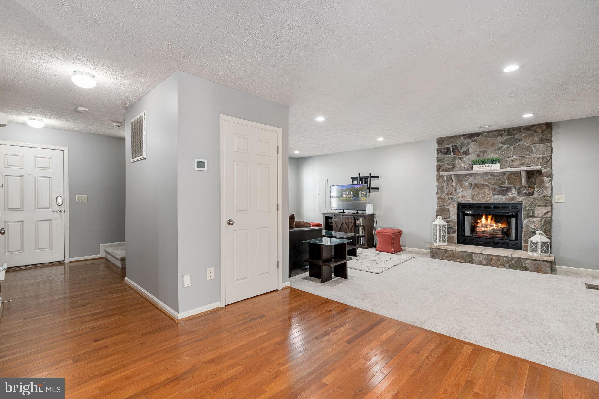 HUNTINGTON MEADOWS - Residential