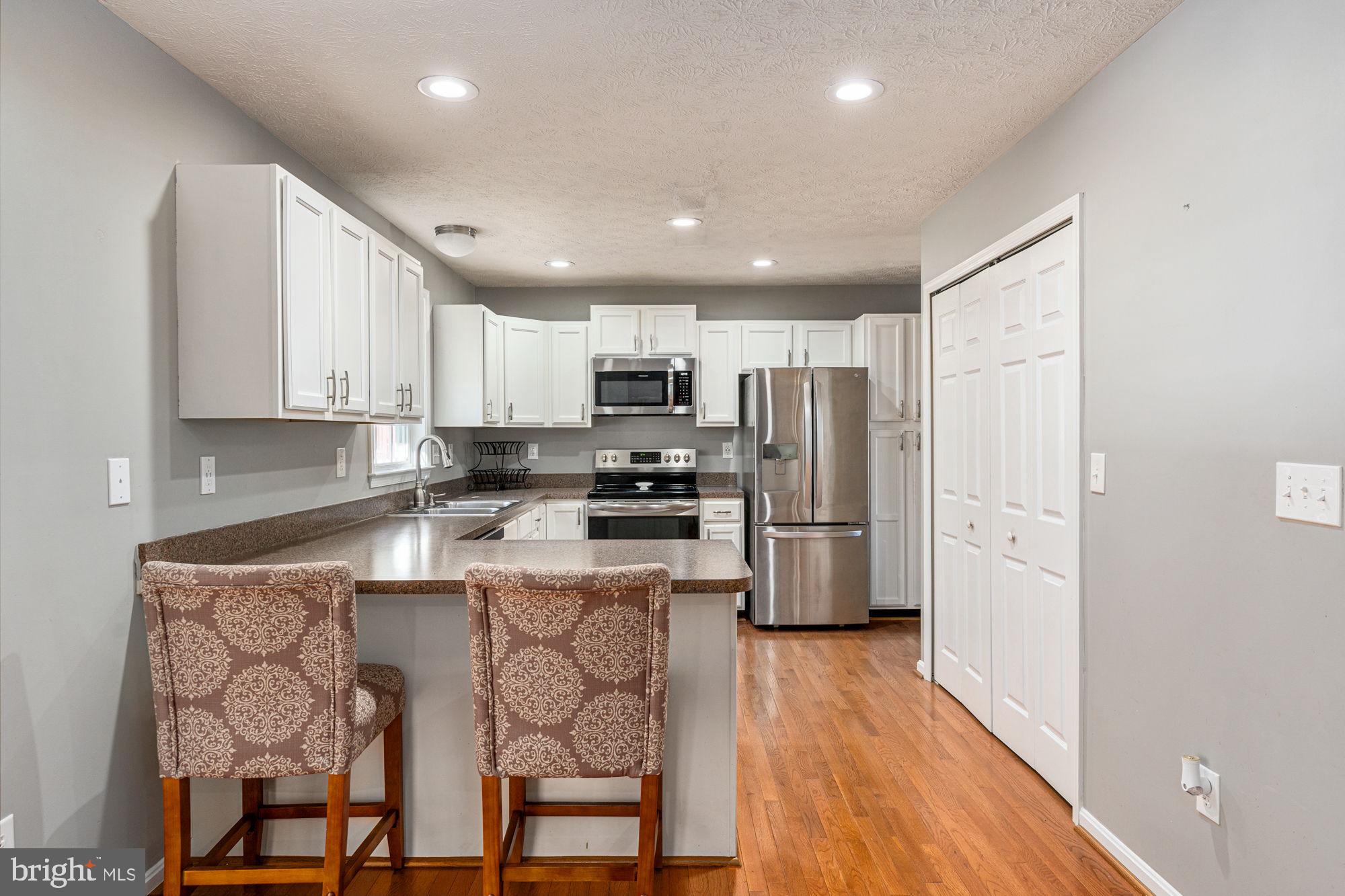 HUNTINGTON MEADOWS - Residential