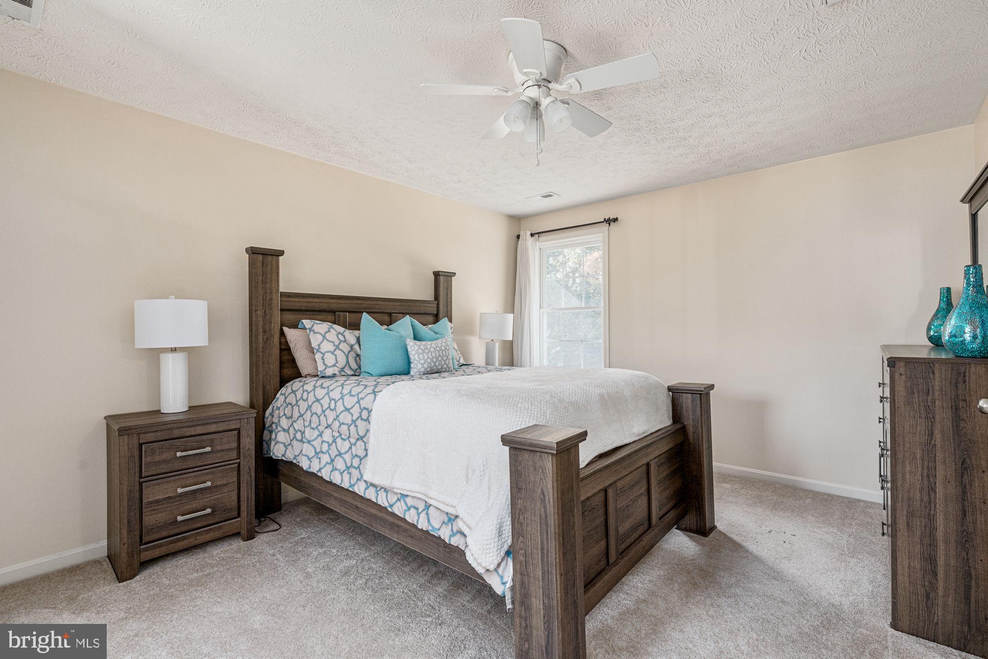 HUNTINGTON MEADOWS - Residential