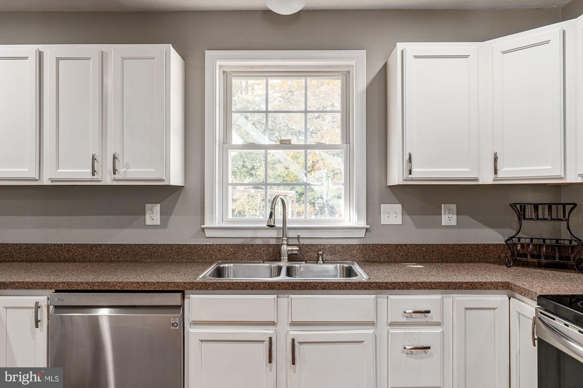 HUNTINGTON MEADOWS - Residential