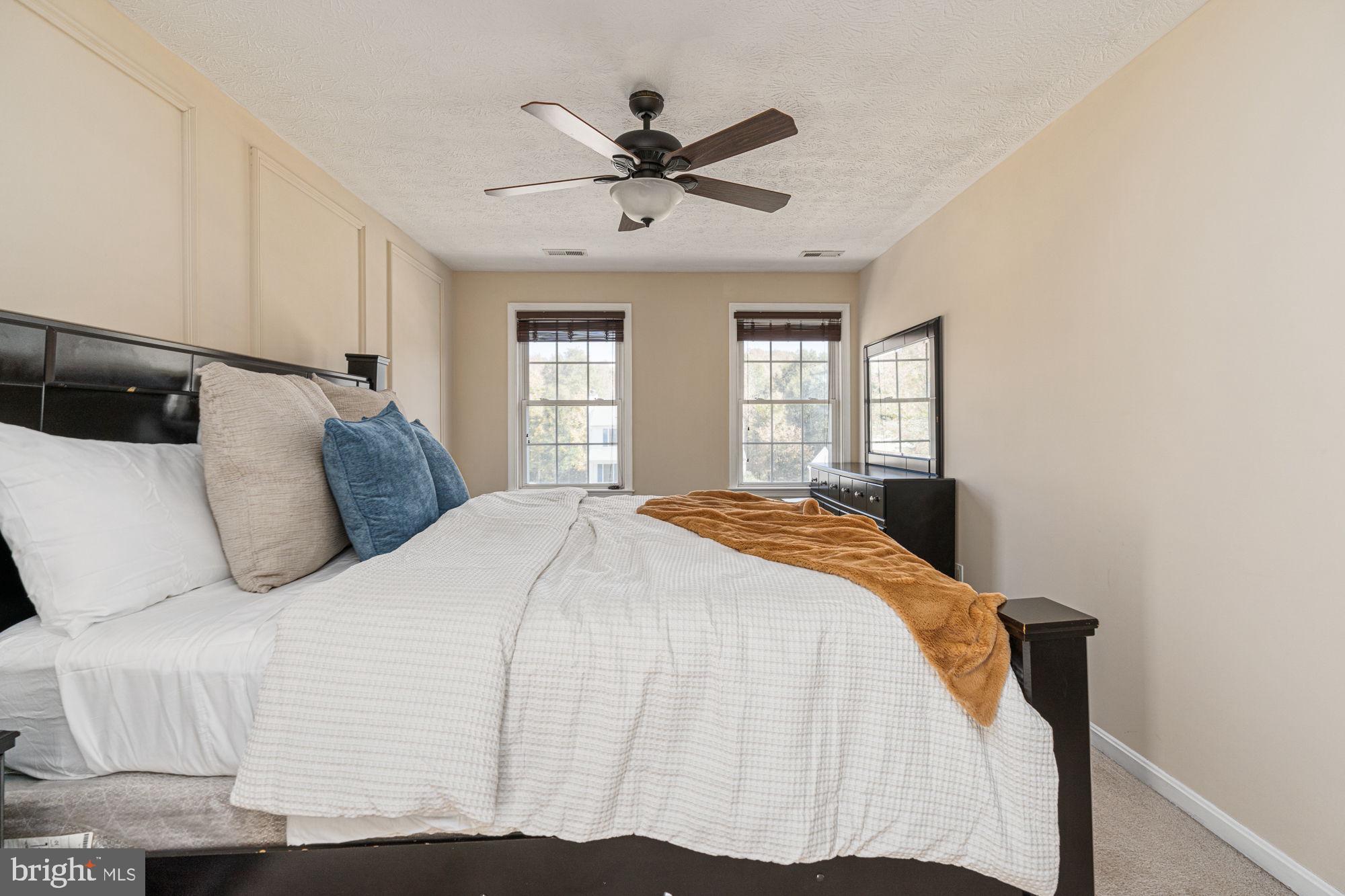 HUNTINGTON MEADOWS - Residential