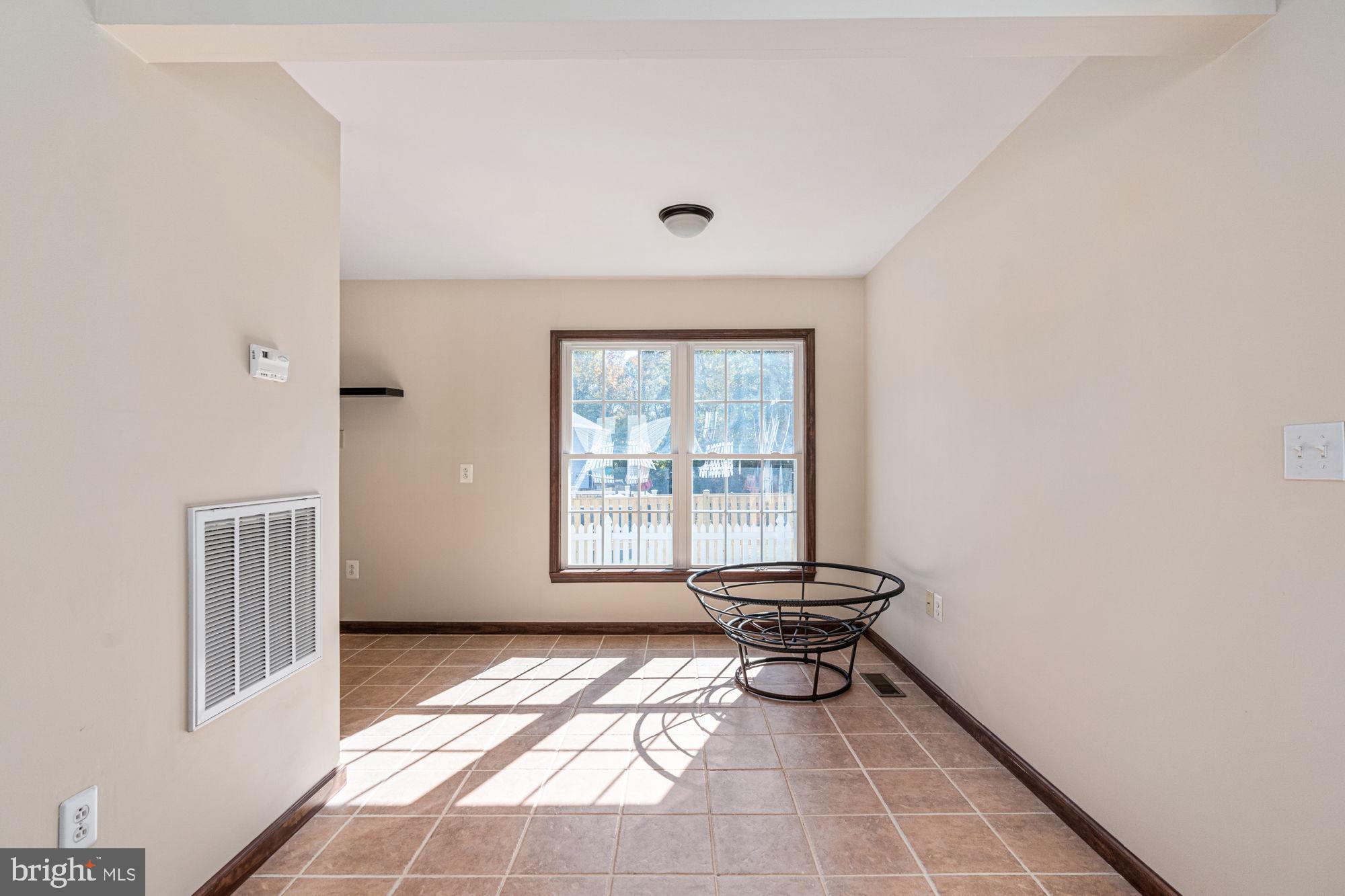 HUNTINGTON MEADOWS - Residential