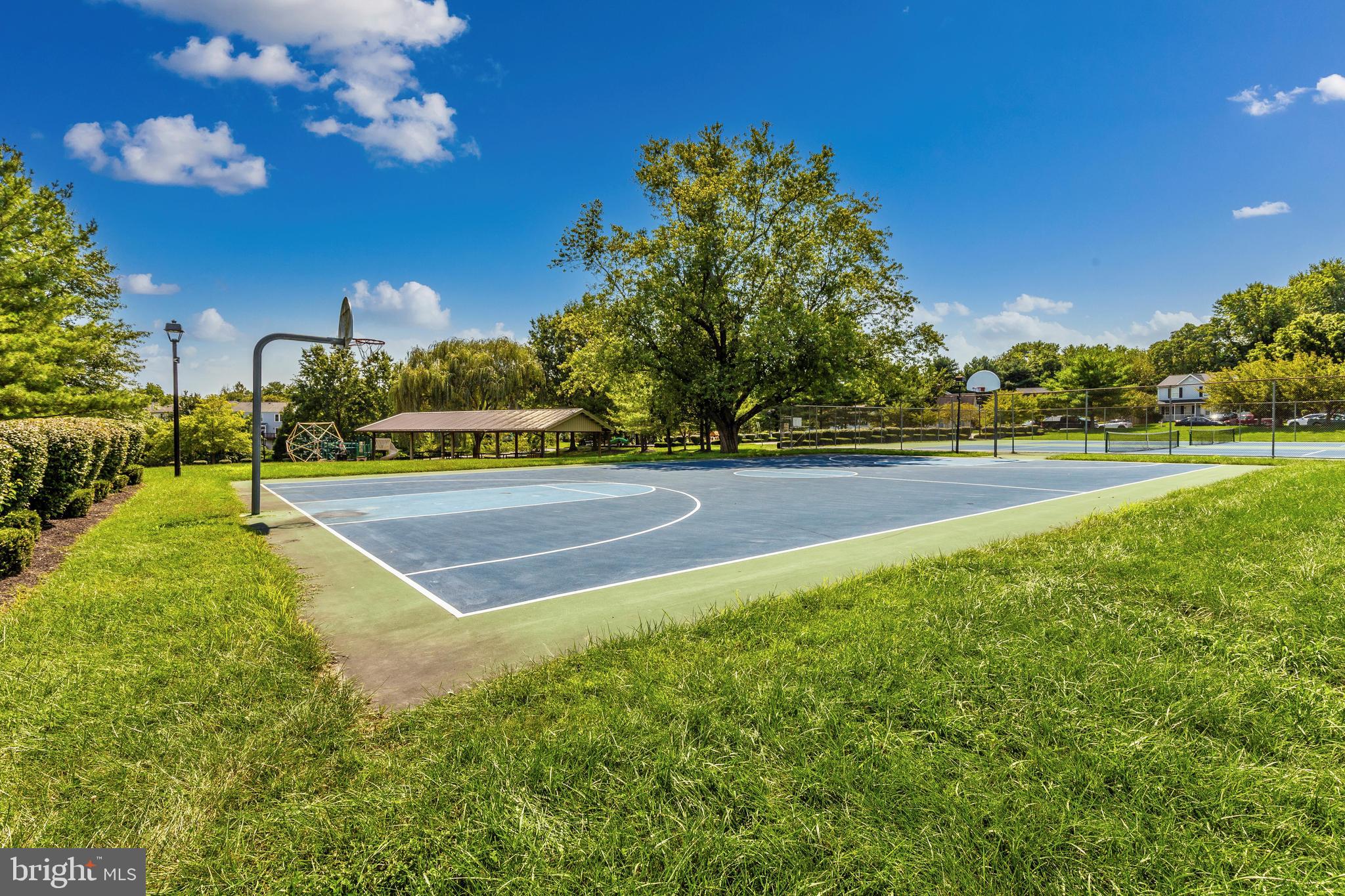 NEW MARKET WEST - Residential