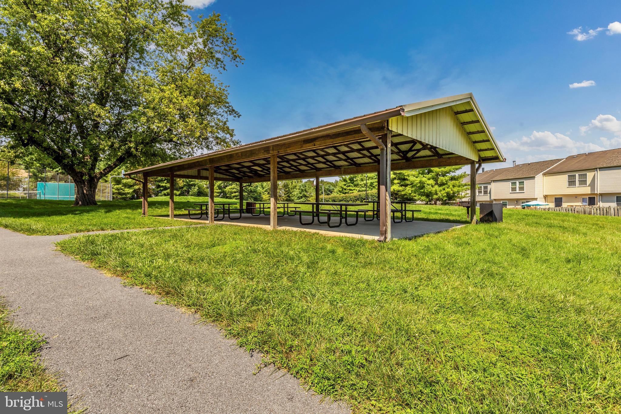 NEW MARKET WEST - Residential