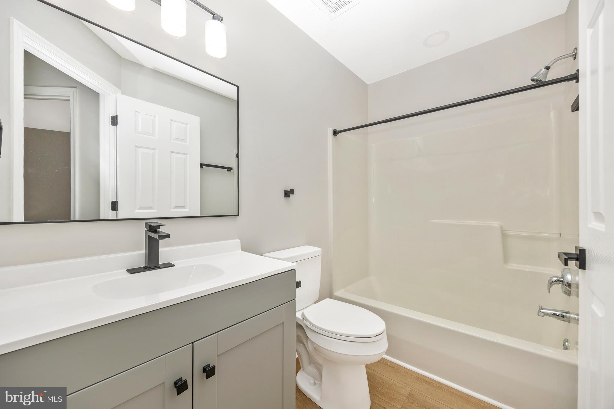 NEW MARKET WEST - Residential