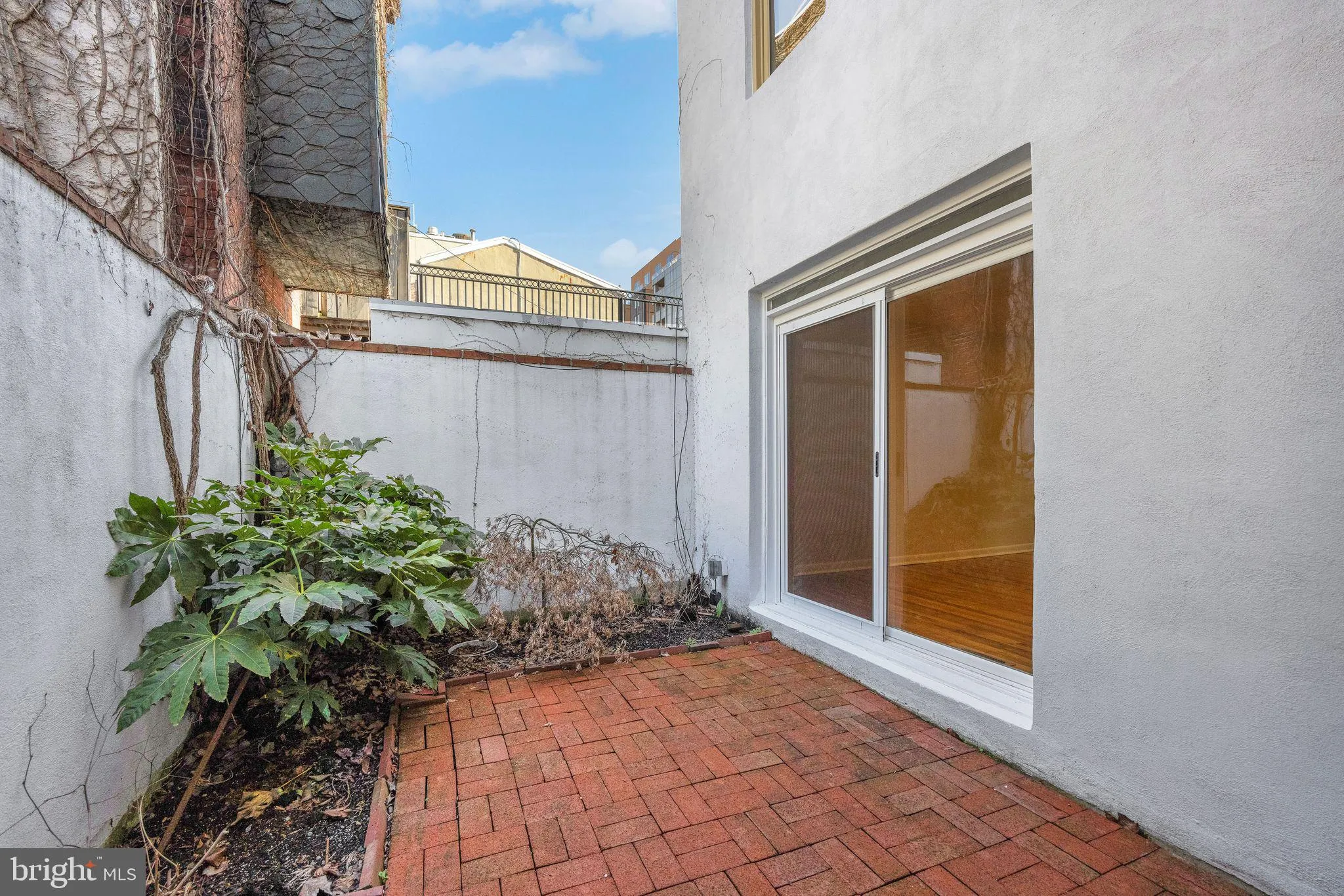 Philadelphia, Pennsylvania 19107, United States, 5 Bedrooms Bedrooms, ,4 BathroomsBathrooms,Residential,Active,95703