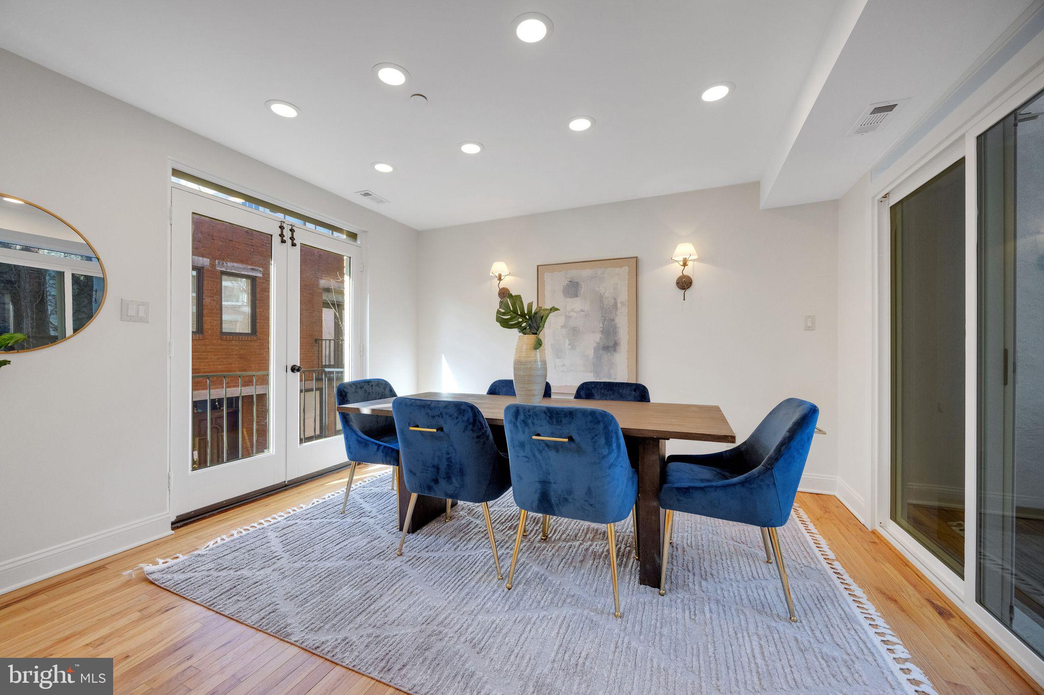 WASHINGTON SQ WEST - Residential