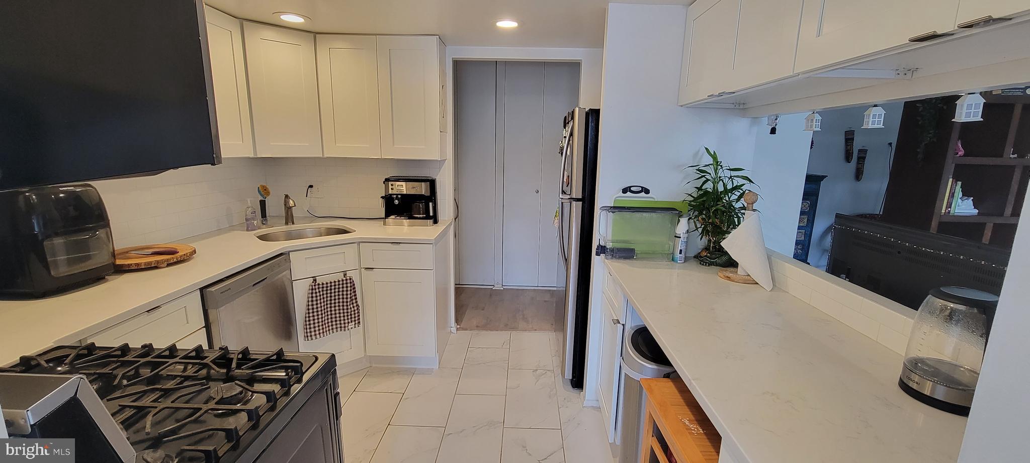 1326 SPRUCE STREET 42 1603