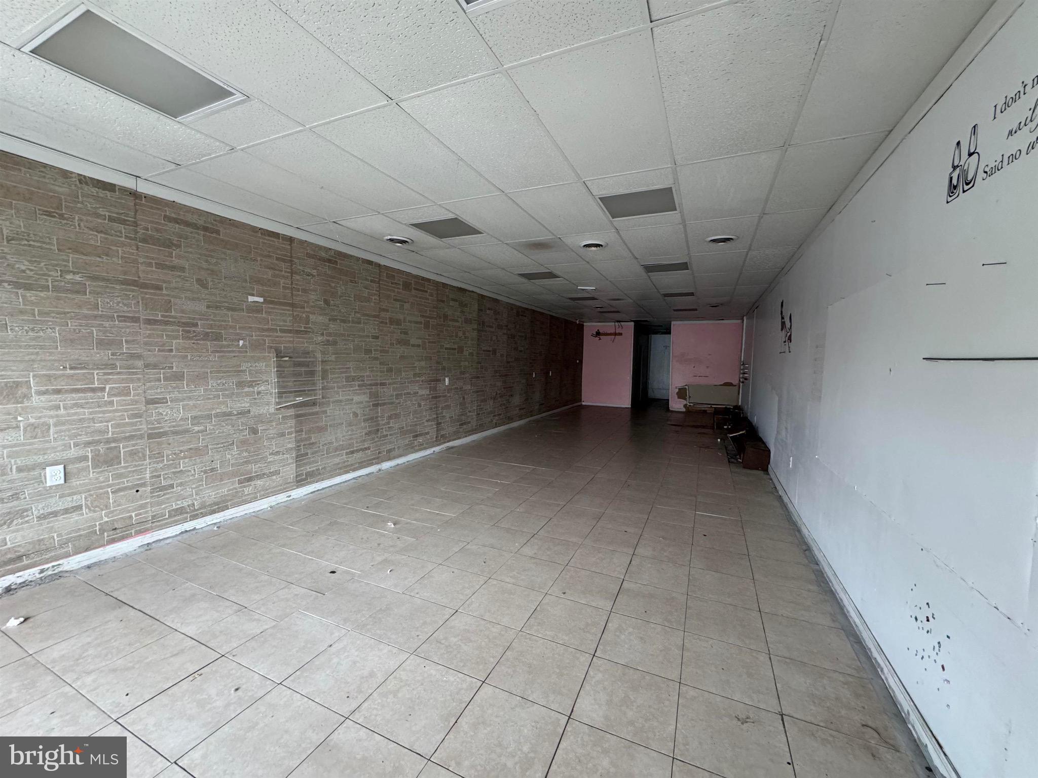 10 N WHITE HORSE PIKE 7