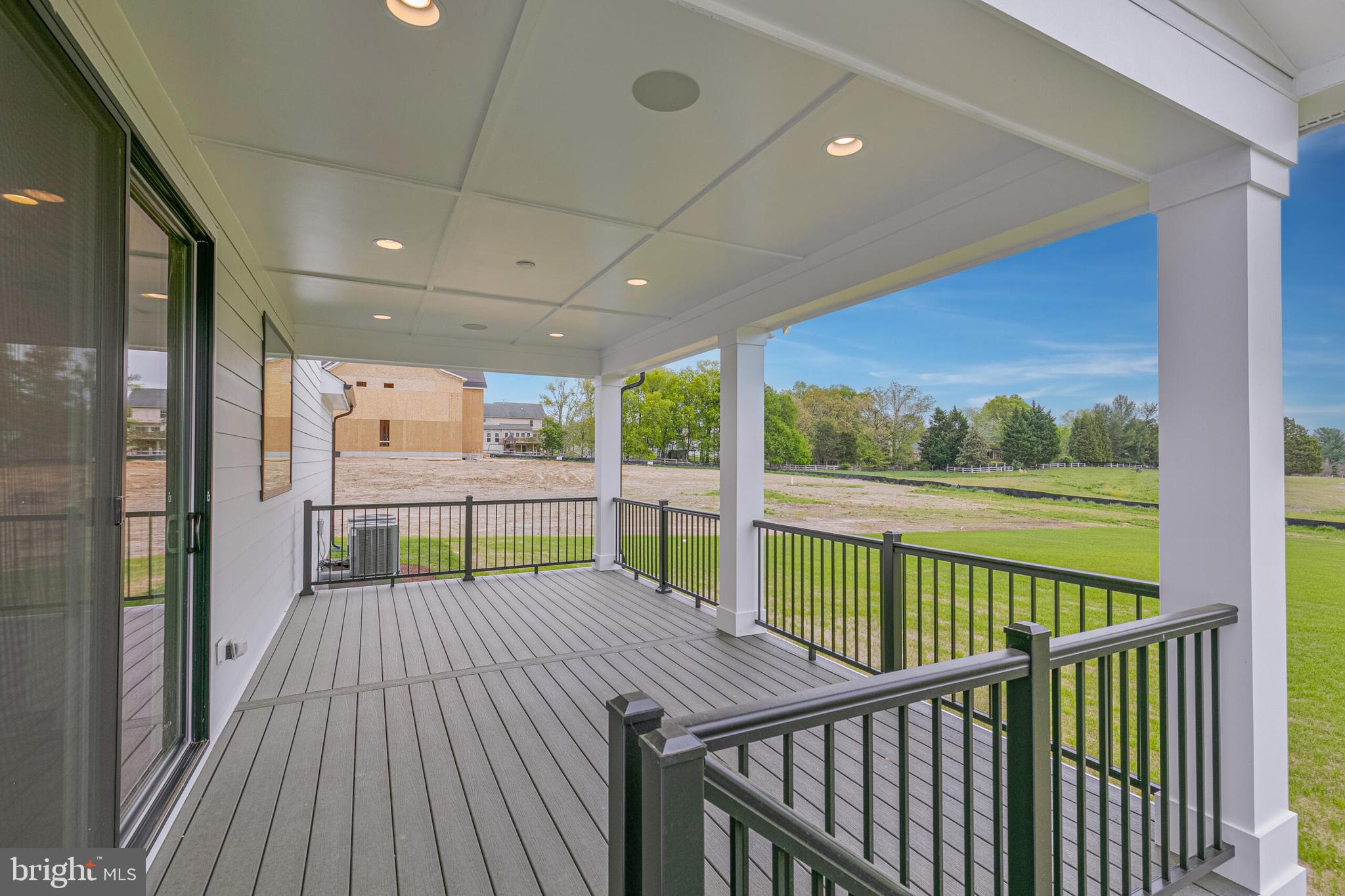 POTOMAC CHASE - Residential