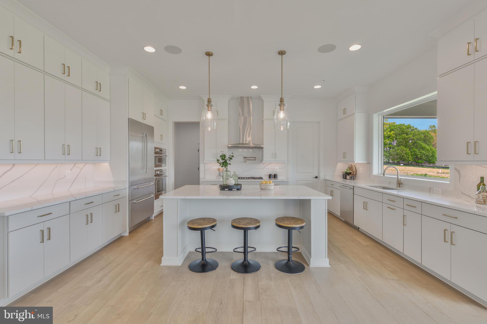 POTOMAC CHASE - Residential