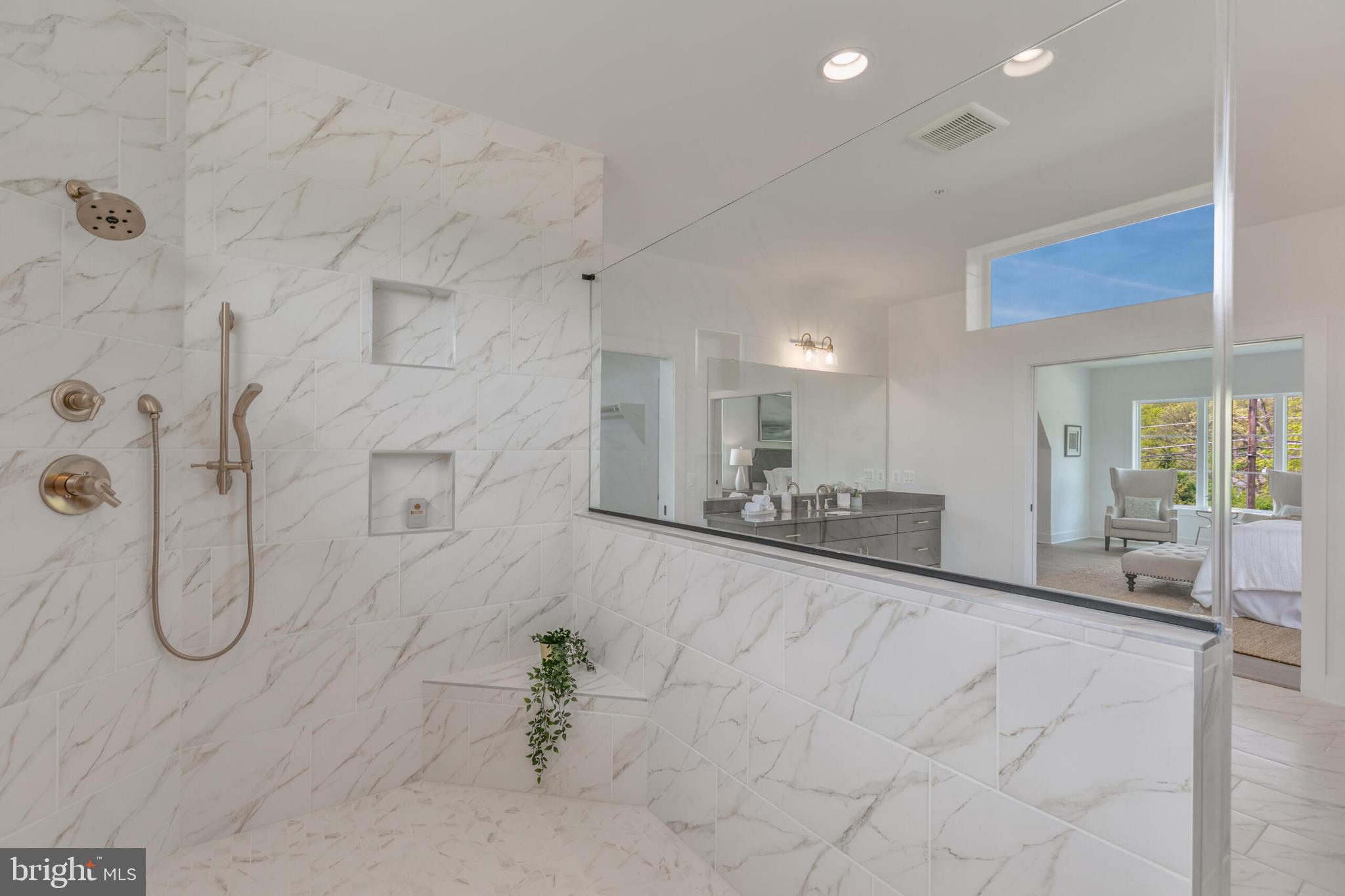 POTOMAC CHASE - Residential