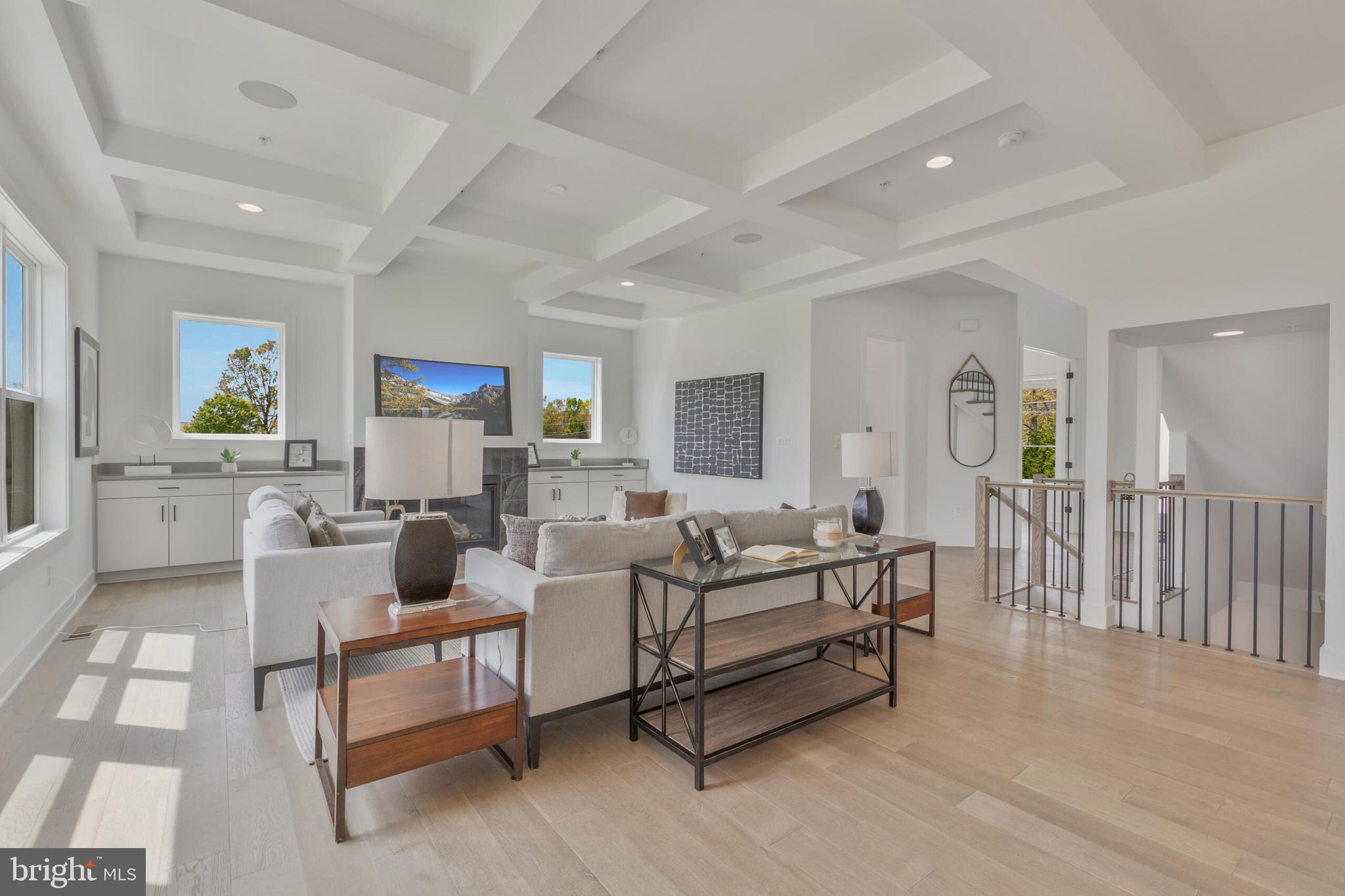 POTOMAC CHASE - Residential