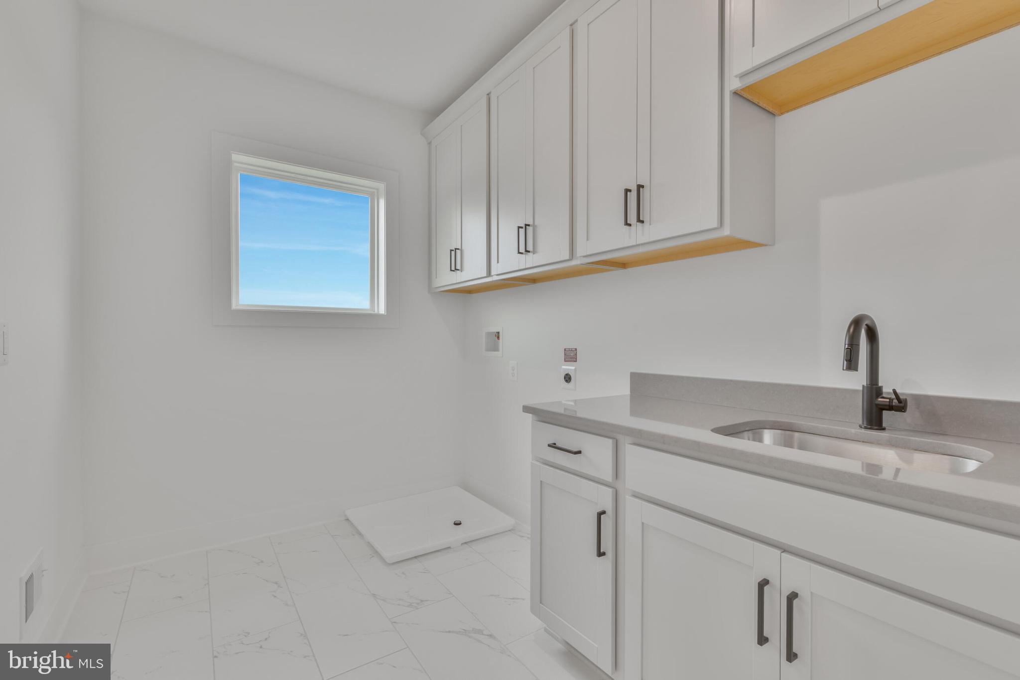 POTOMAC CHASE - Residential