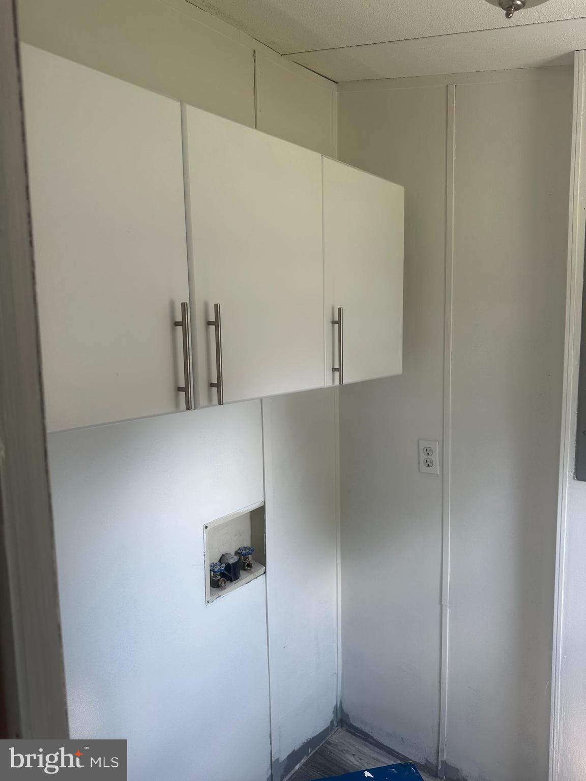 CEDARHURST ACRES - Residential