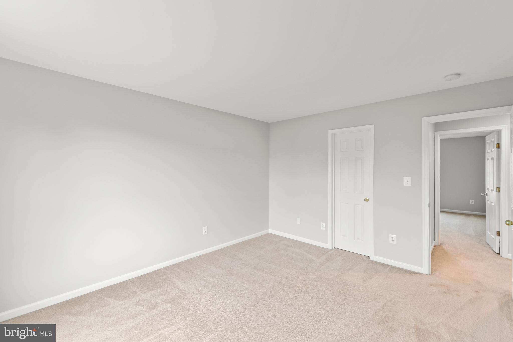 THE GUARDS - Residential