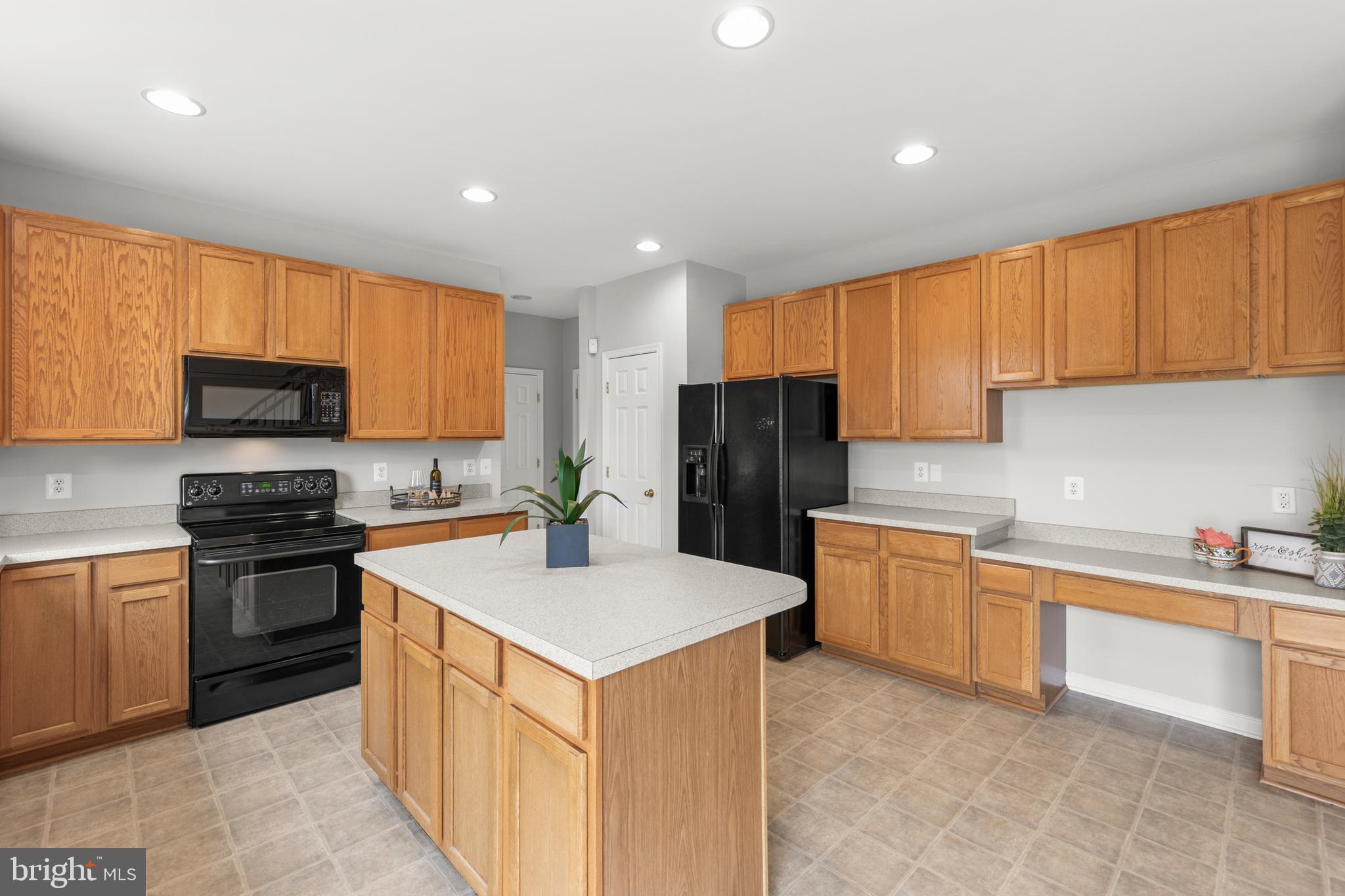 THE GUARDS - Residential