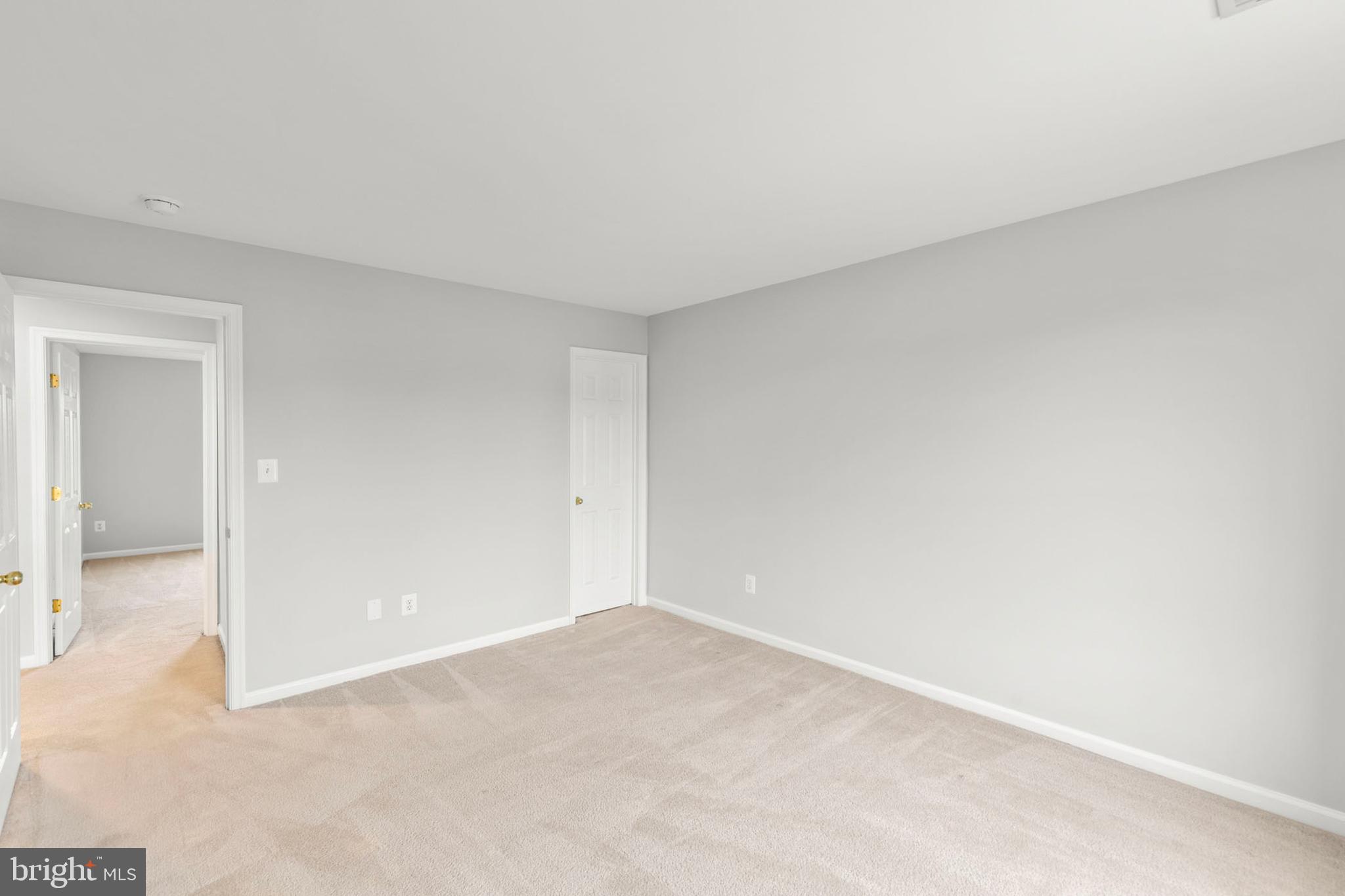 THE GUARDS - Residential