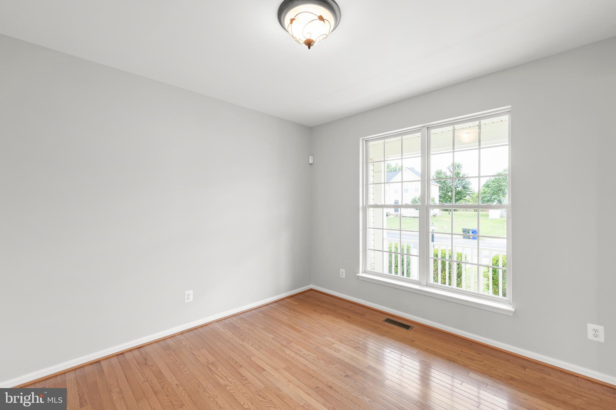 THE GUARDS - Residential