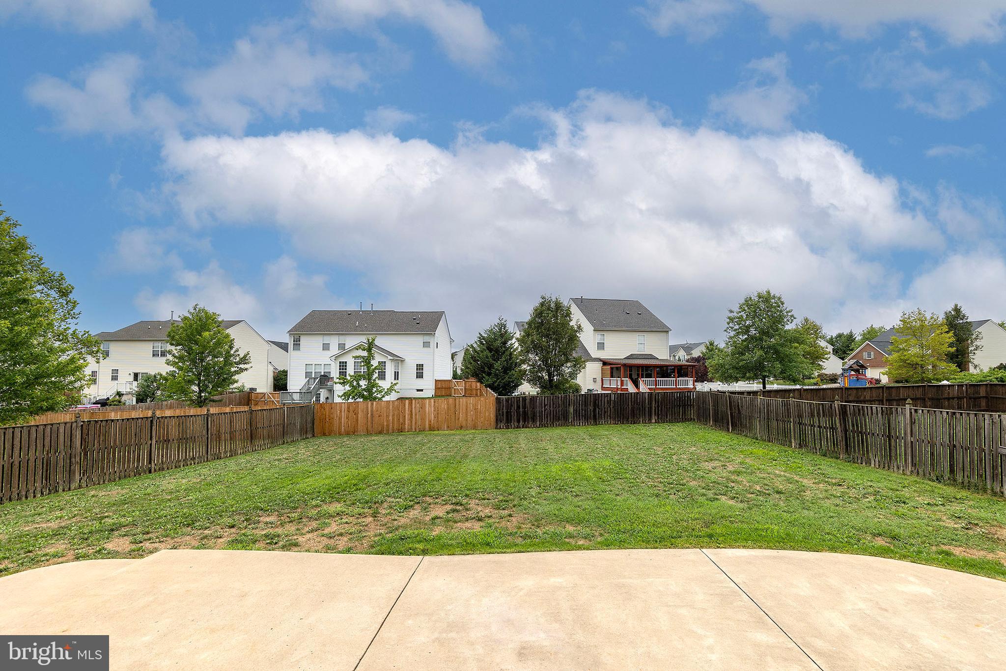 THE GUARDS - Residential