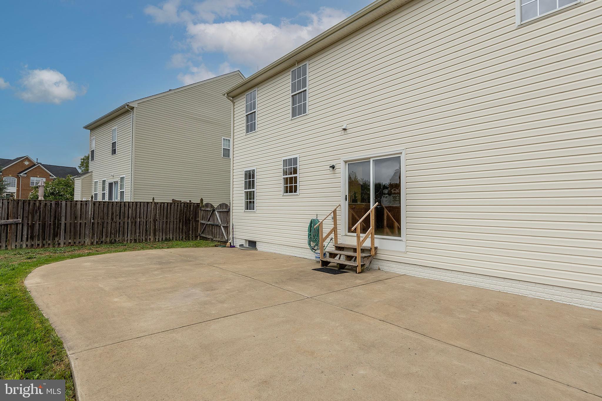 THE GUARDS - Residential