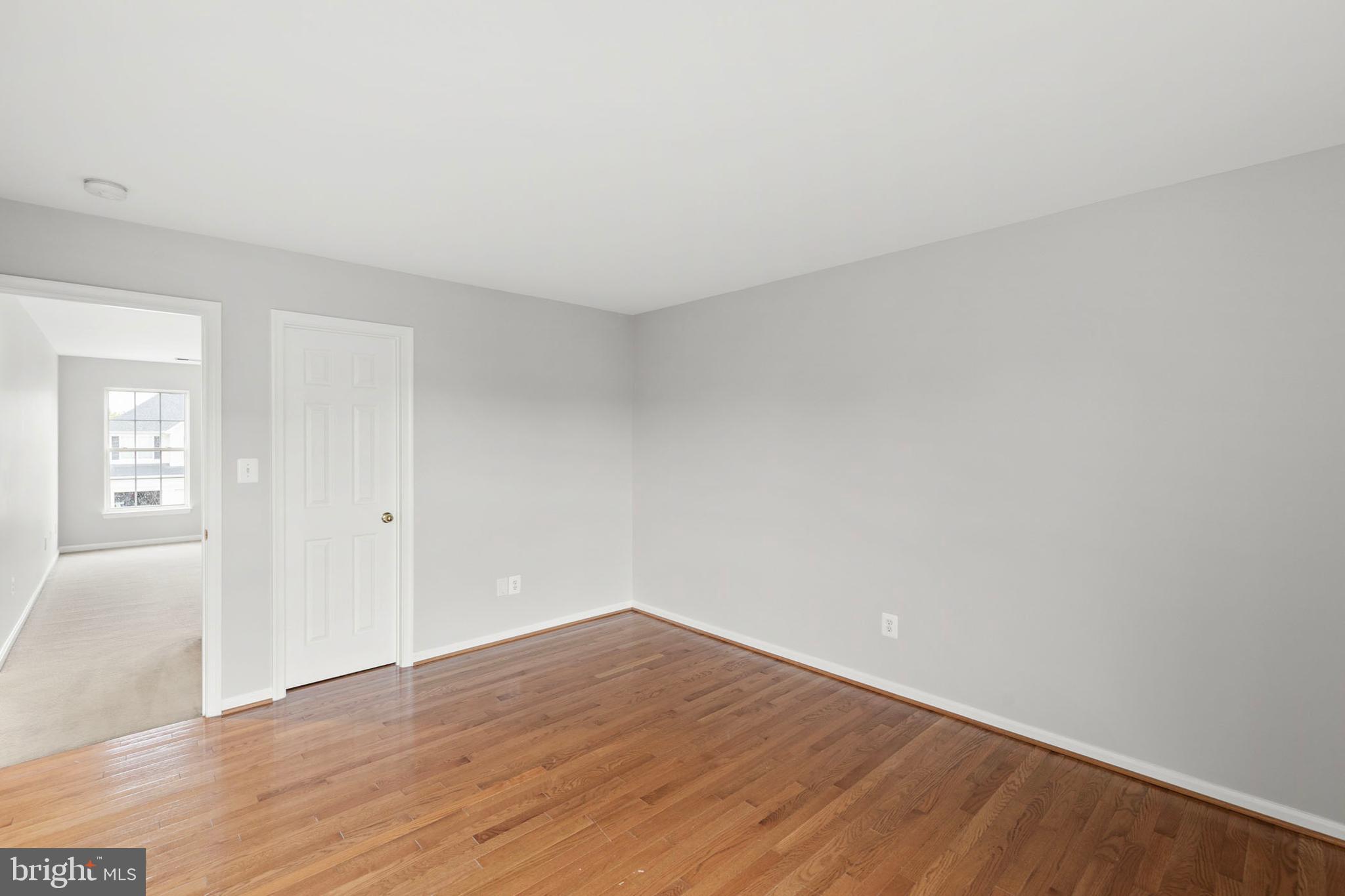 THE GUARDS - Residential