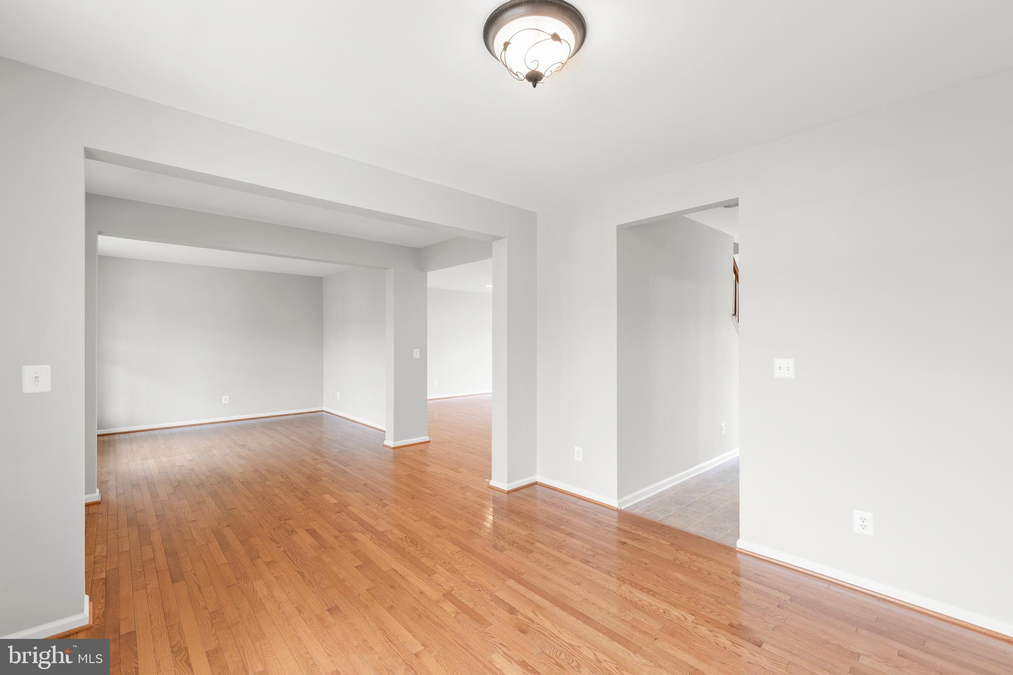 THE GUARDS - Residential