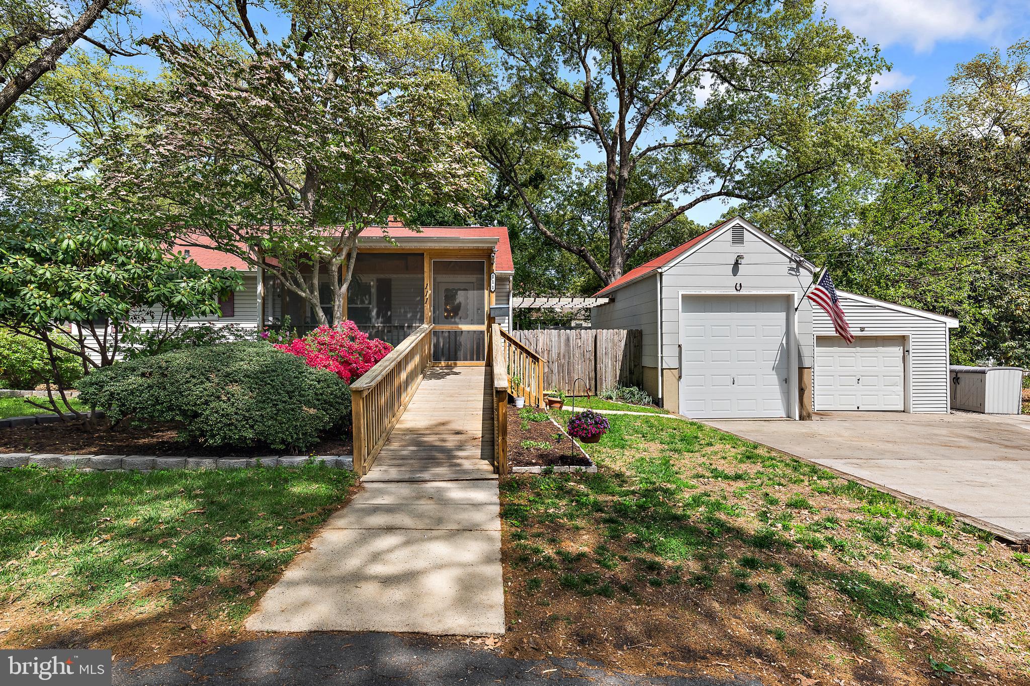 PASADENA - Residential