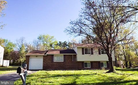 12772 BRADWELL ROAD HERNDON VA 20171