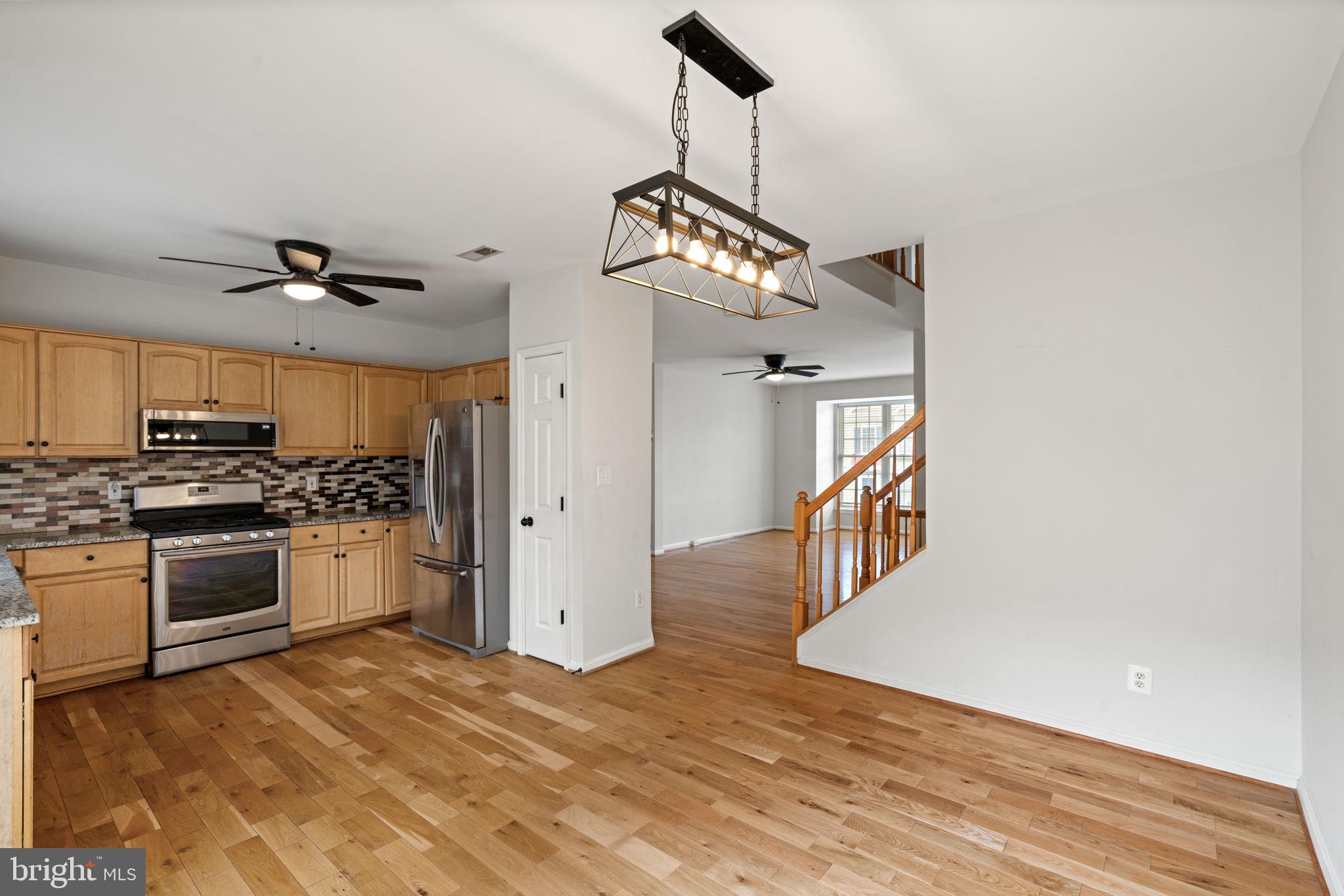 WORTHINGTON WOODS - Residential Lease