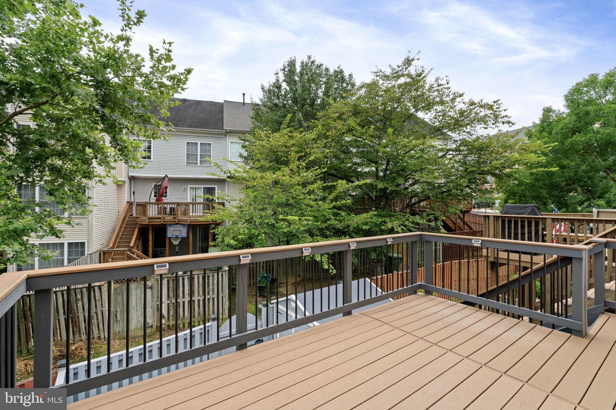 WORTHINGTON WOODS - Residential Lease