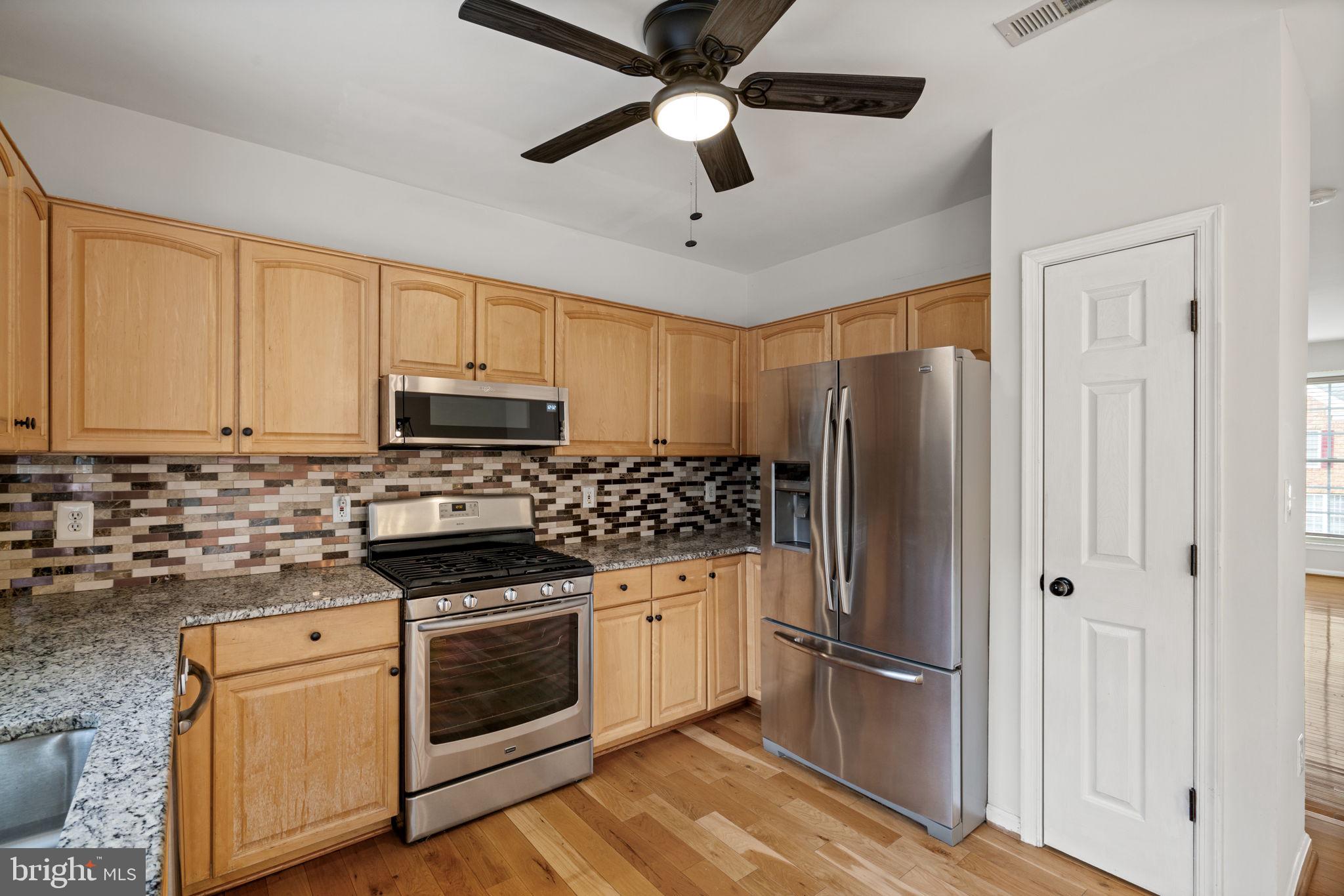 WORTHINGTON WOODS - Residential Lease