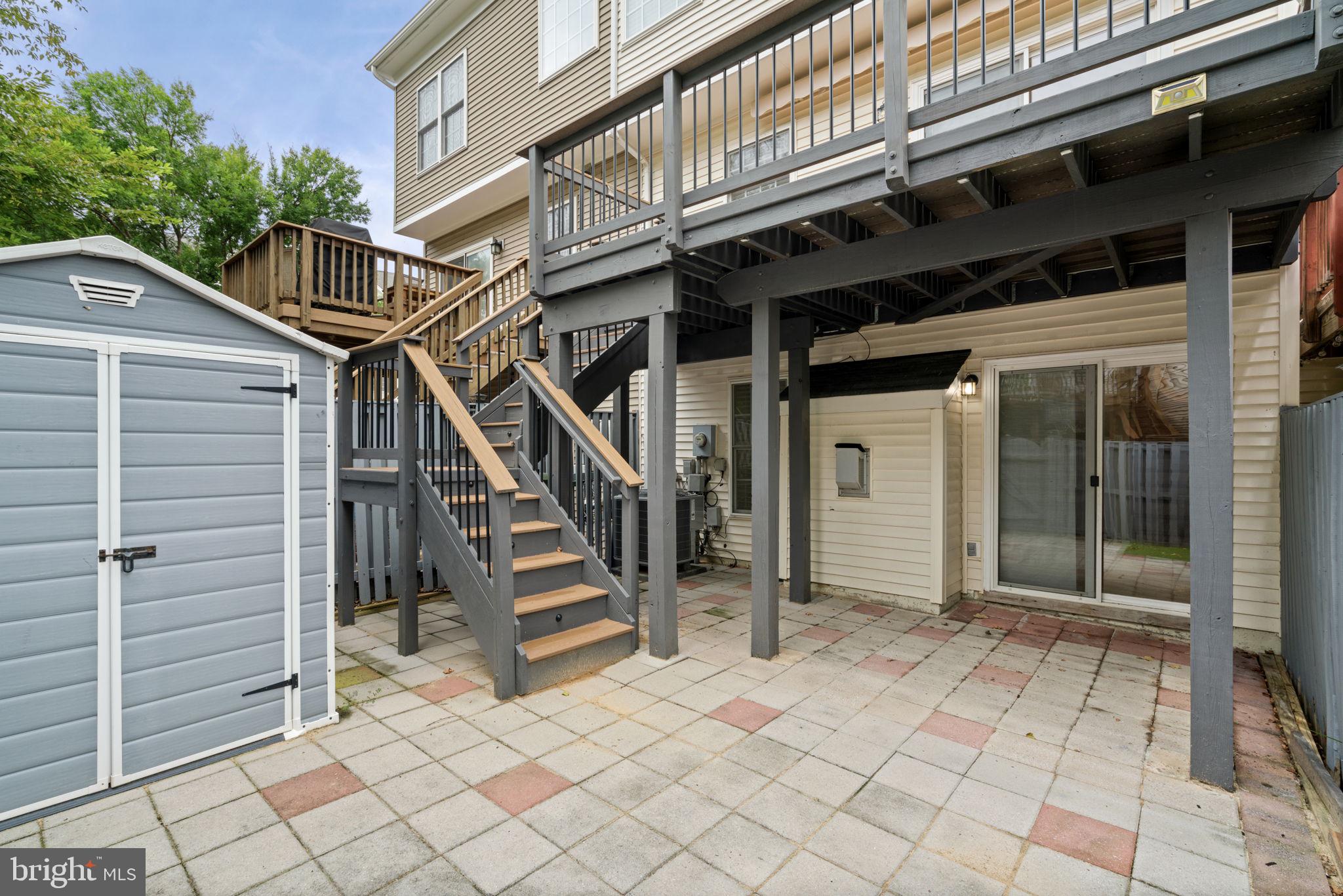 WORTHINGTON WOODS - Residential Lease