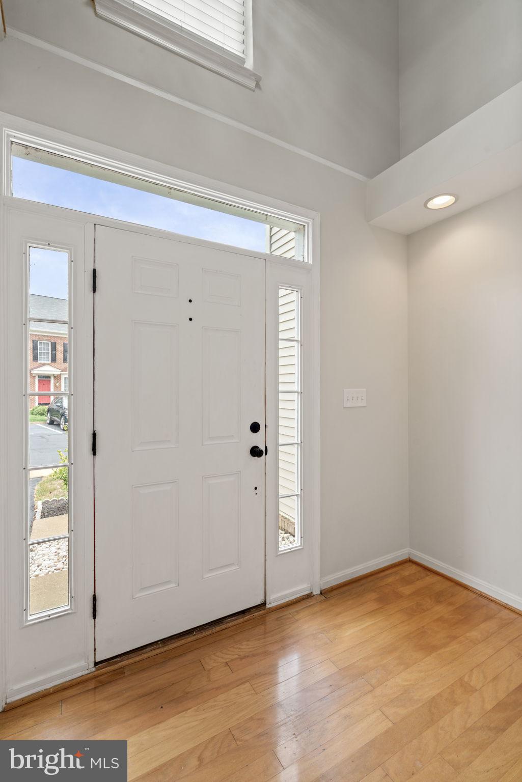 WORTHINGTON WOODS - Residential Lease