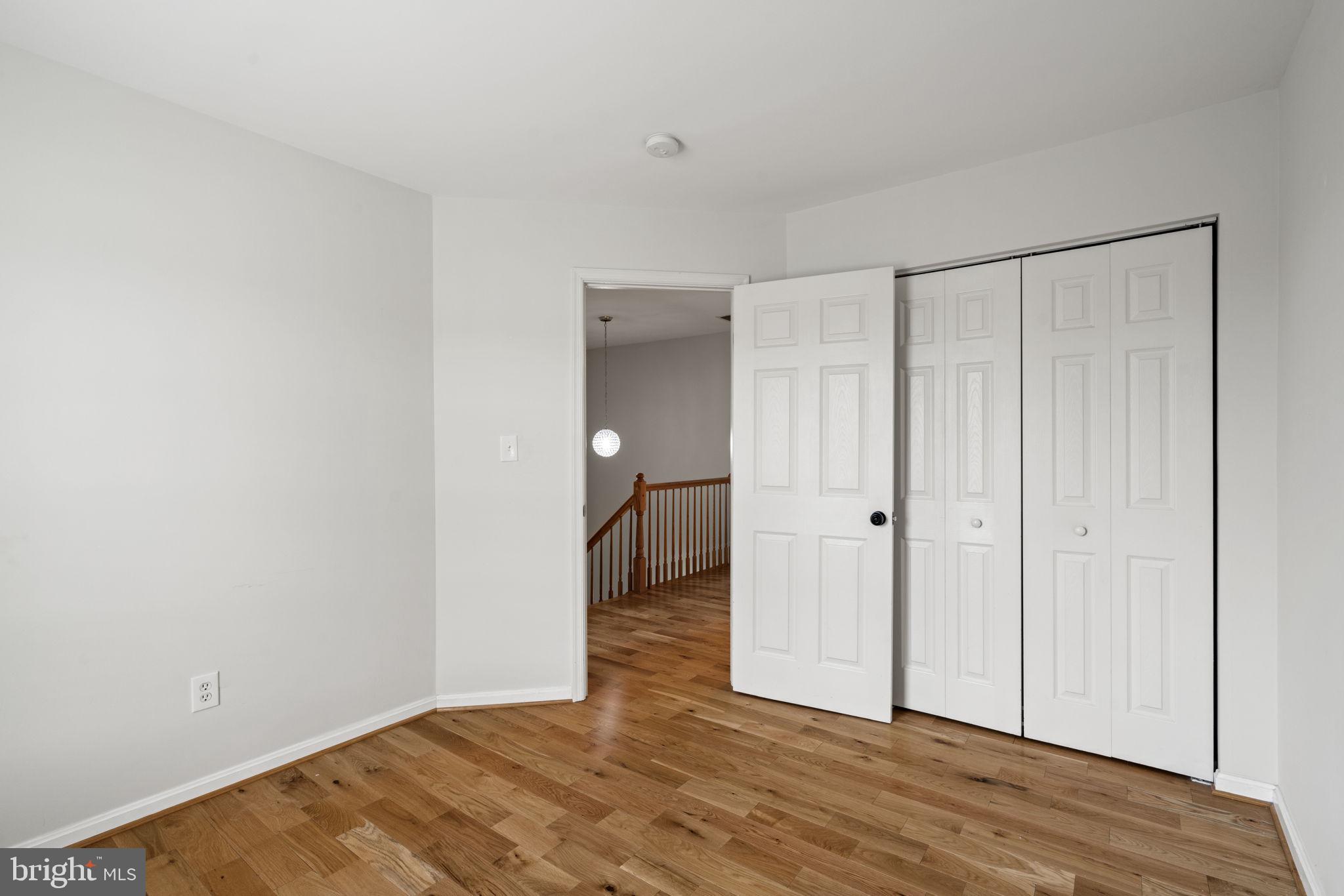 WORTHINGTON WOODS - Residential Lease