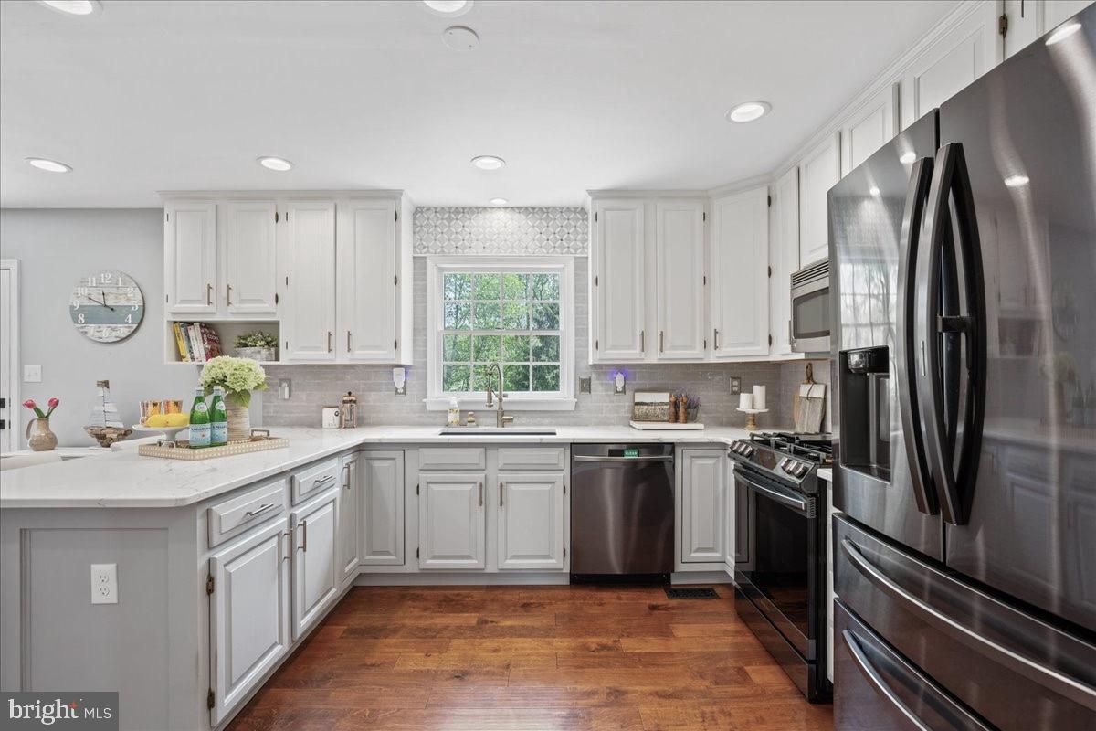 FRIDAY CREEK ESTATES - Residential