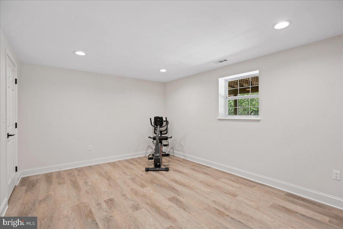 FRIDAY CREEK ESTATES - Residential