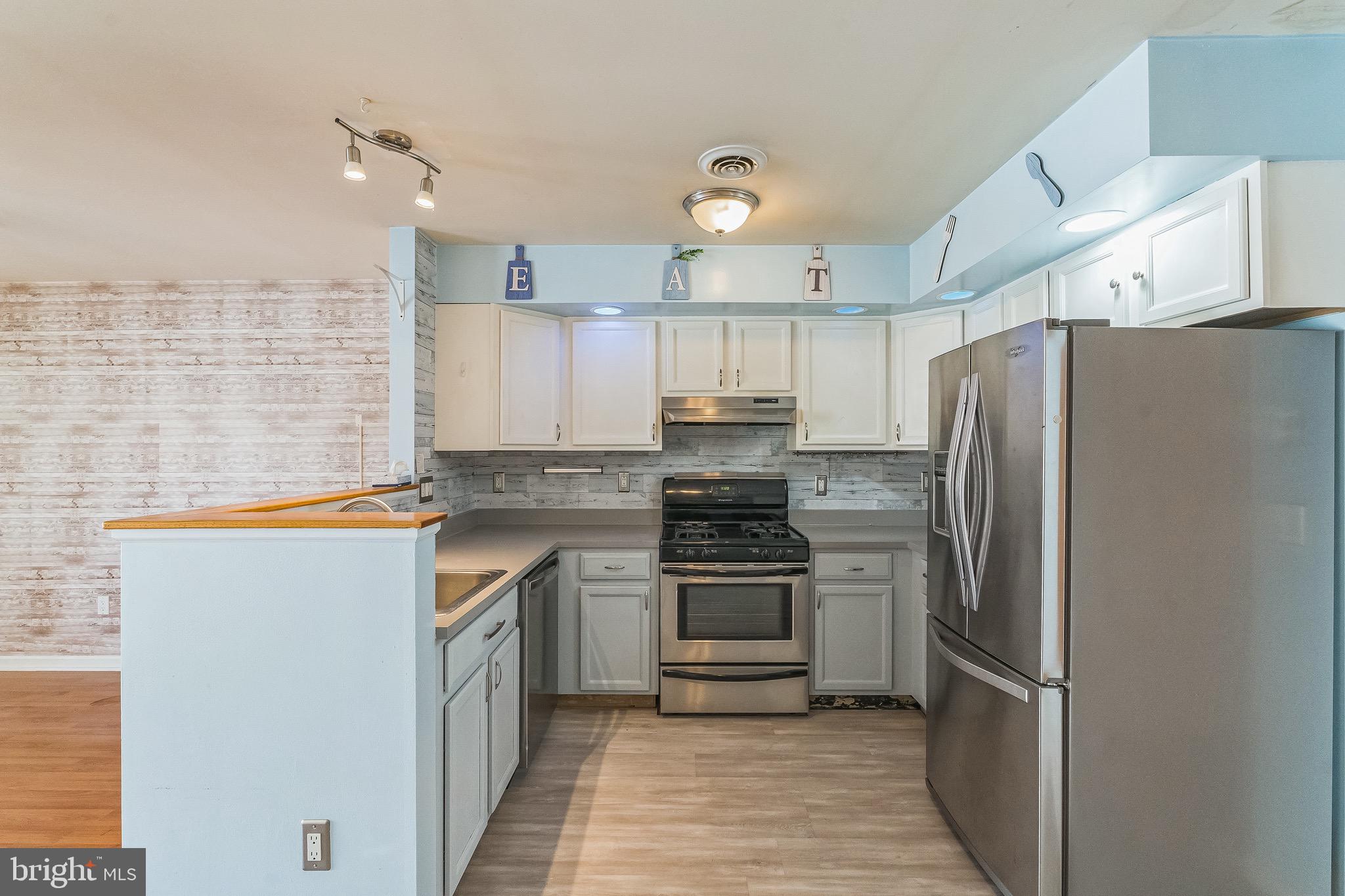 PORT RICHMOND - Residential