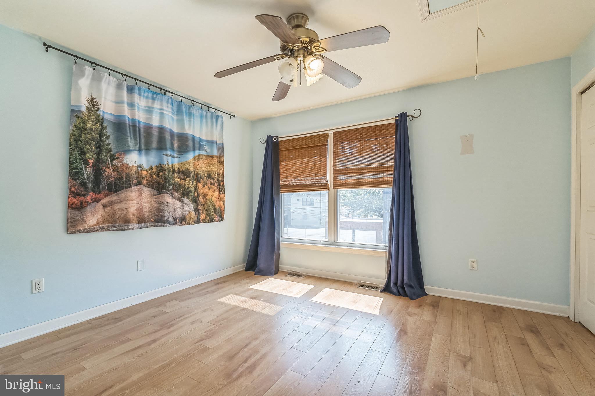 PORT RICHMOND - Residential