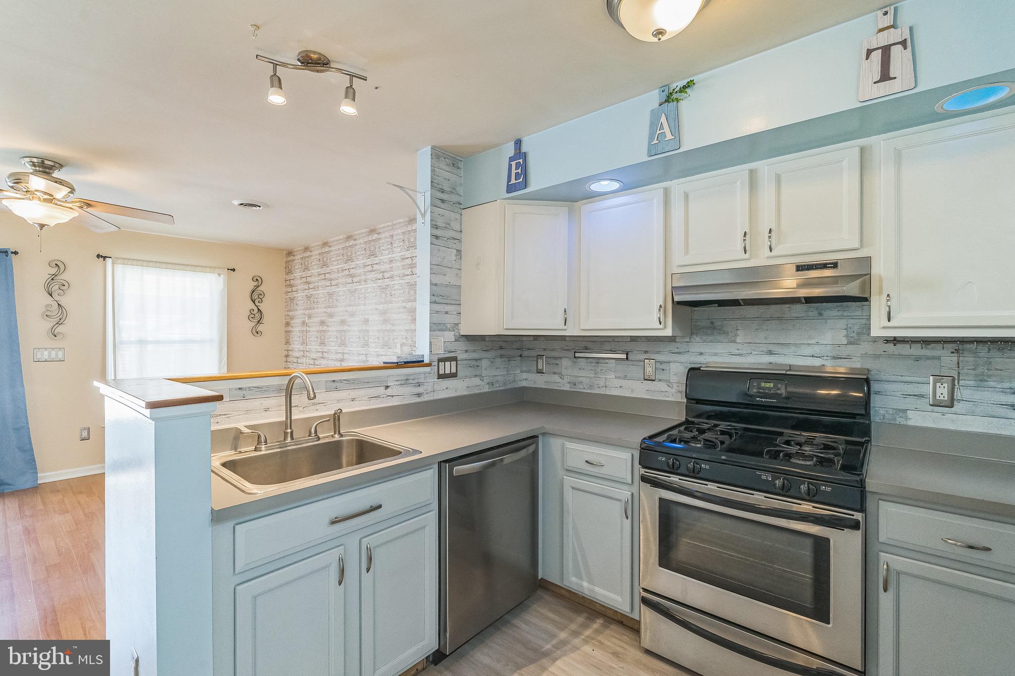PORT RICHMOND - Residential