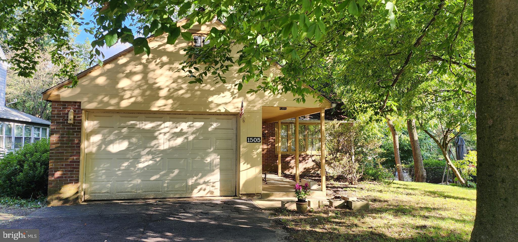 1505 EDGE HILL ROAD
