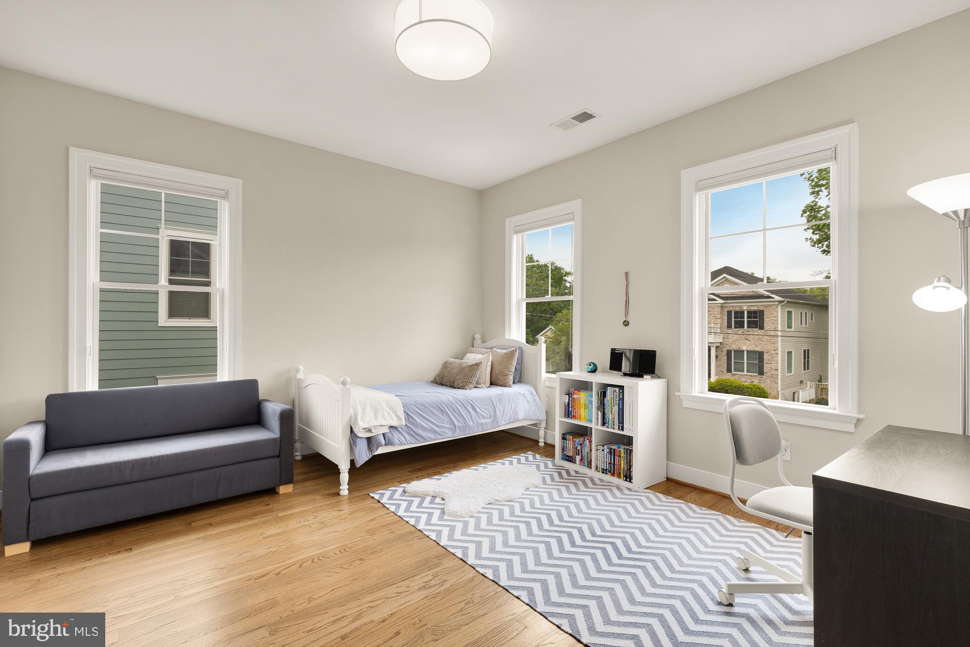 KENSINGTON TERRACE - Residential